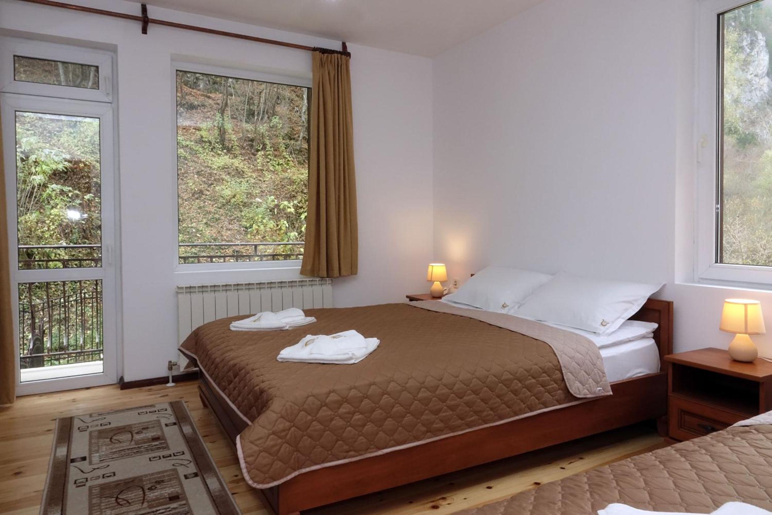 Standard Double or Twin Room photo 2