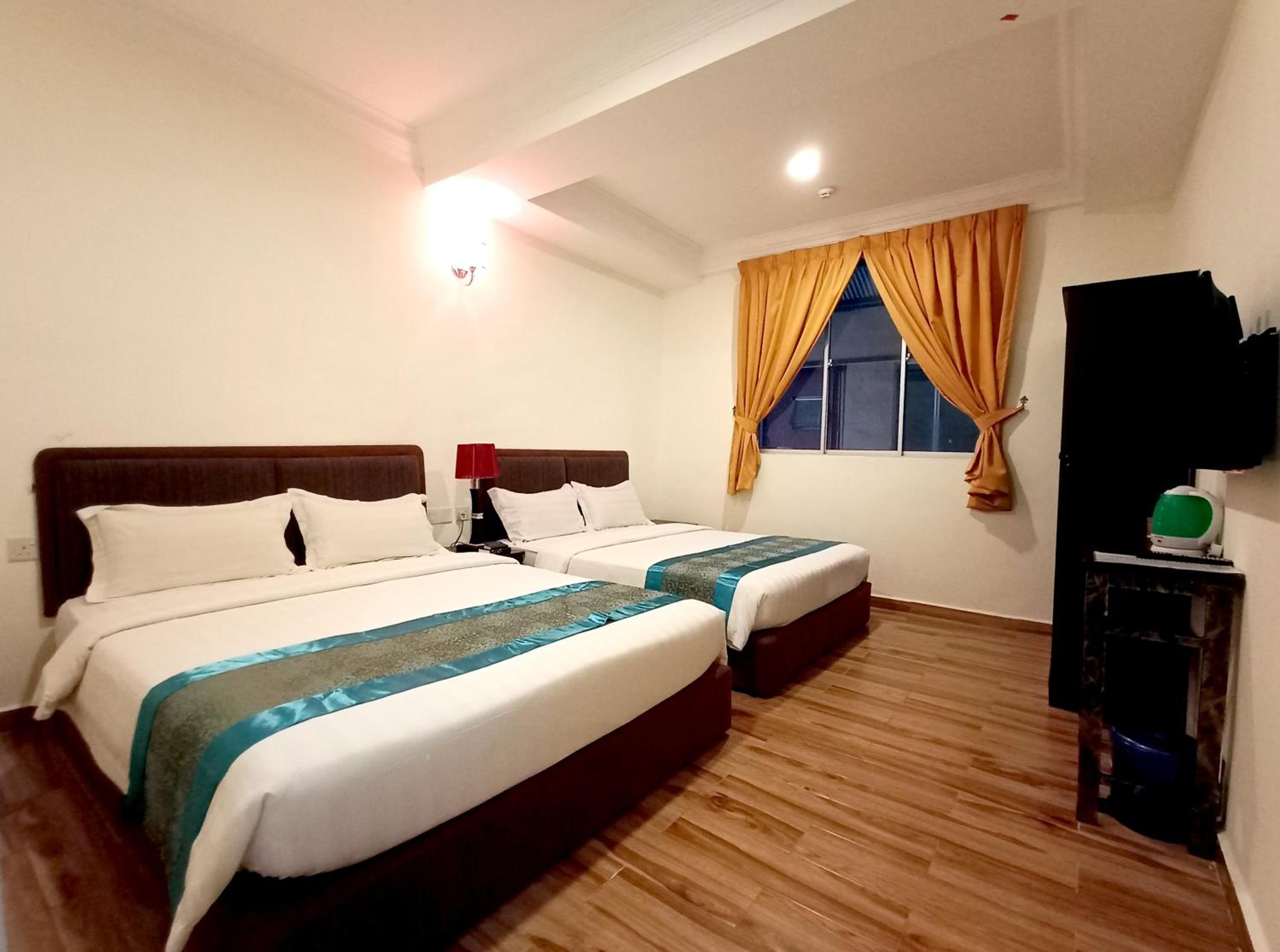 Deluxe Family Suite