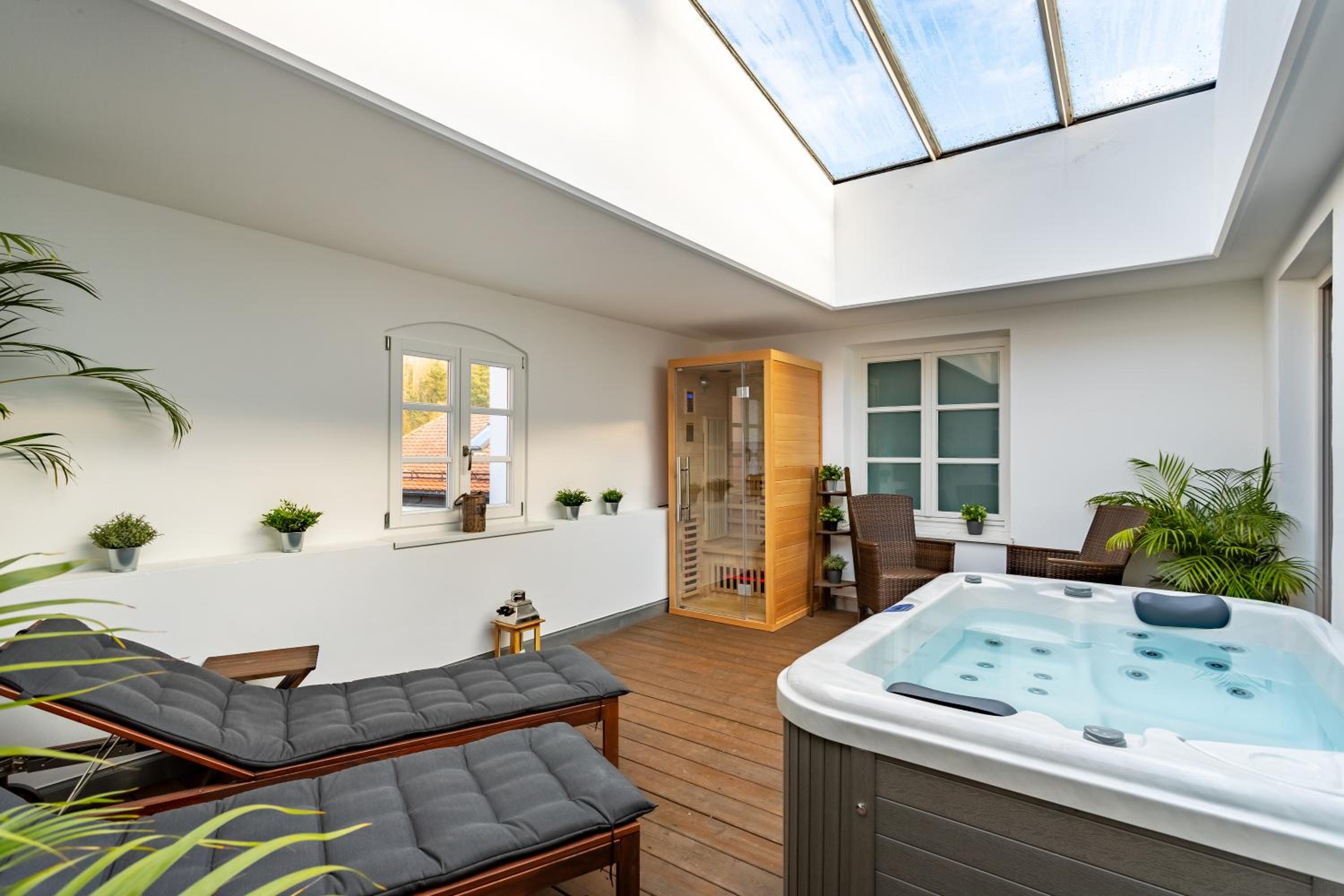 SPA Suite mit privatem Whirlpool & privater Infrarotkabin photo 3