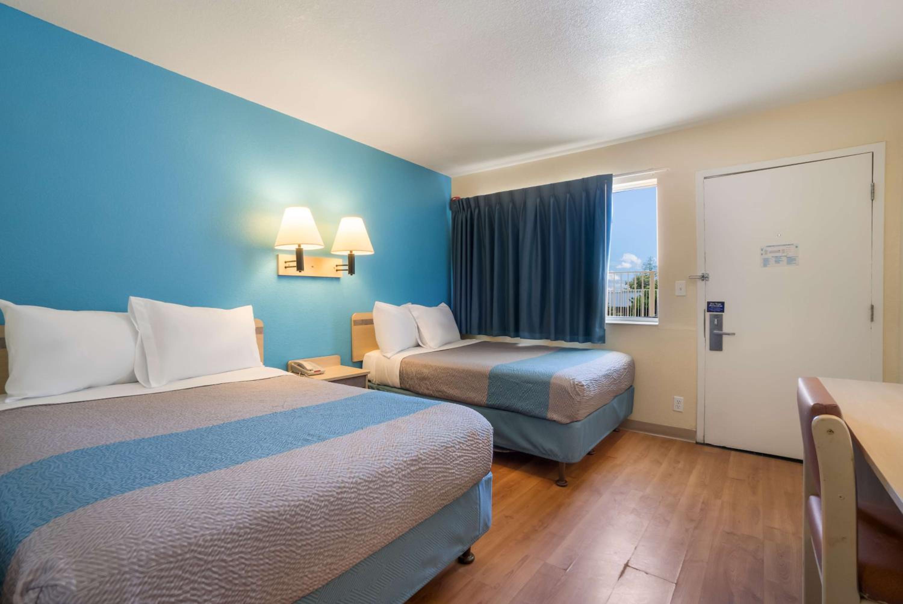 Quadruple Room - Non-Smoking photo 1