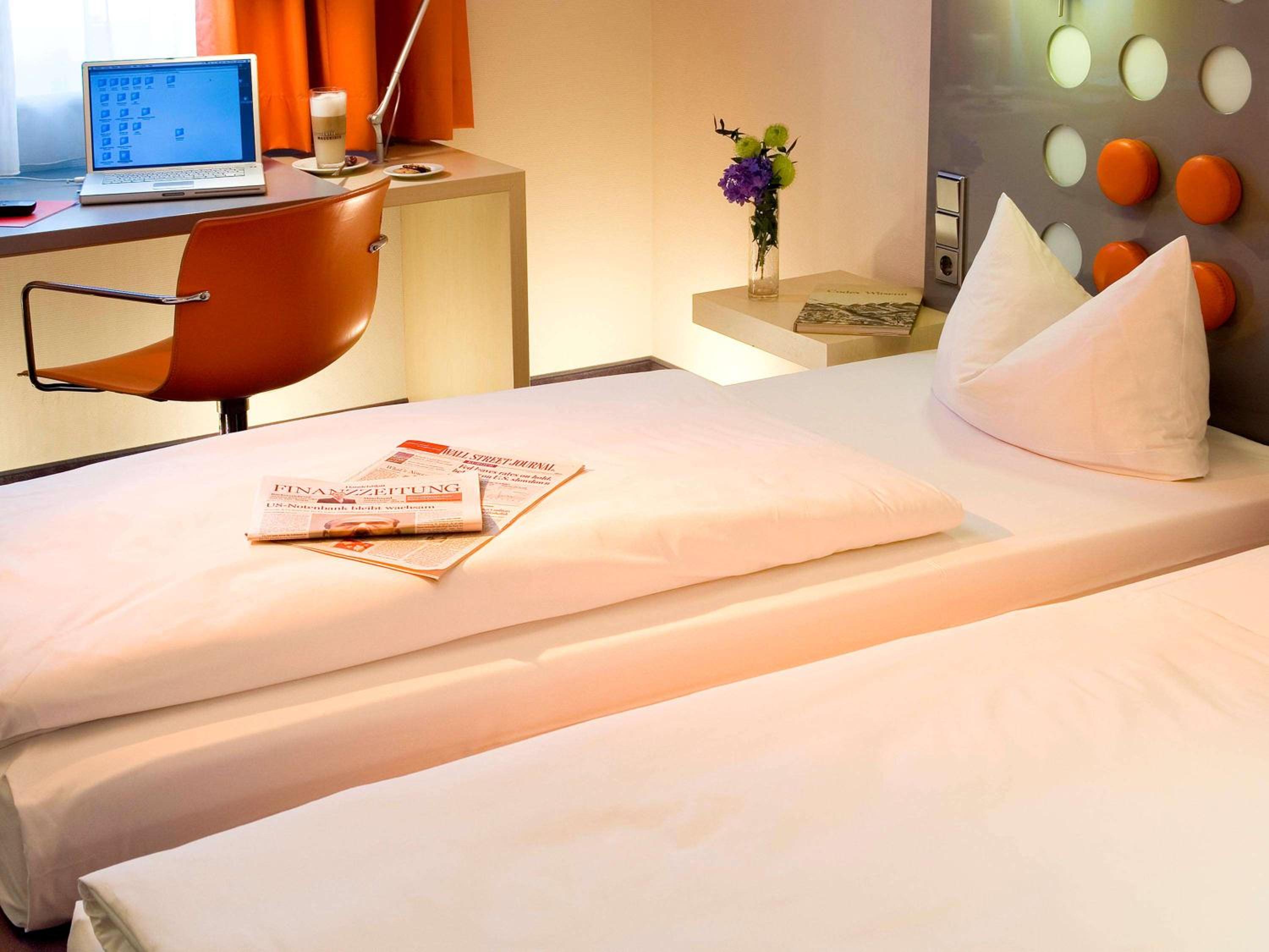 Classic Twin Room - Photo 2