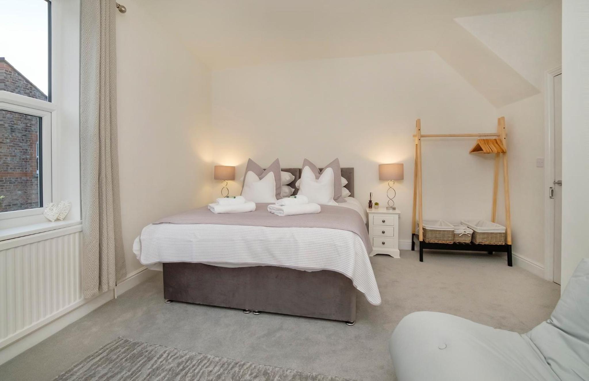 Three-Bedroom House - Photo 30