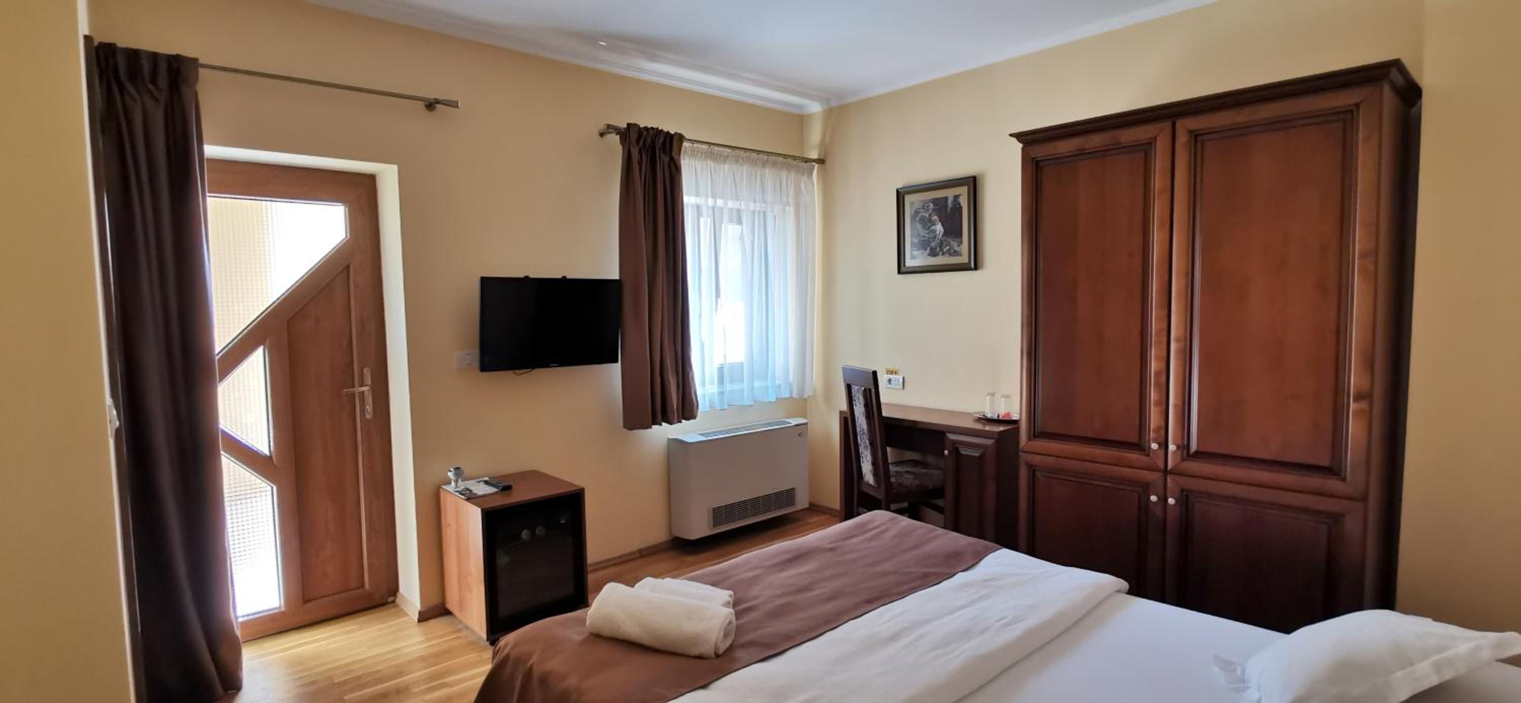 Superior King Room photo 2