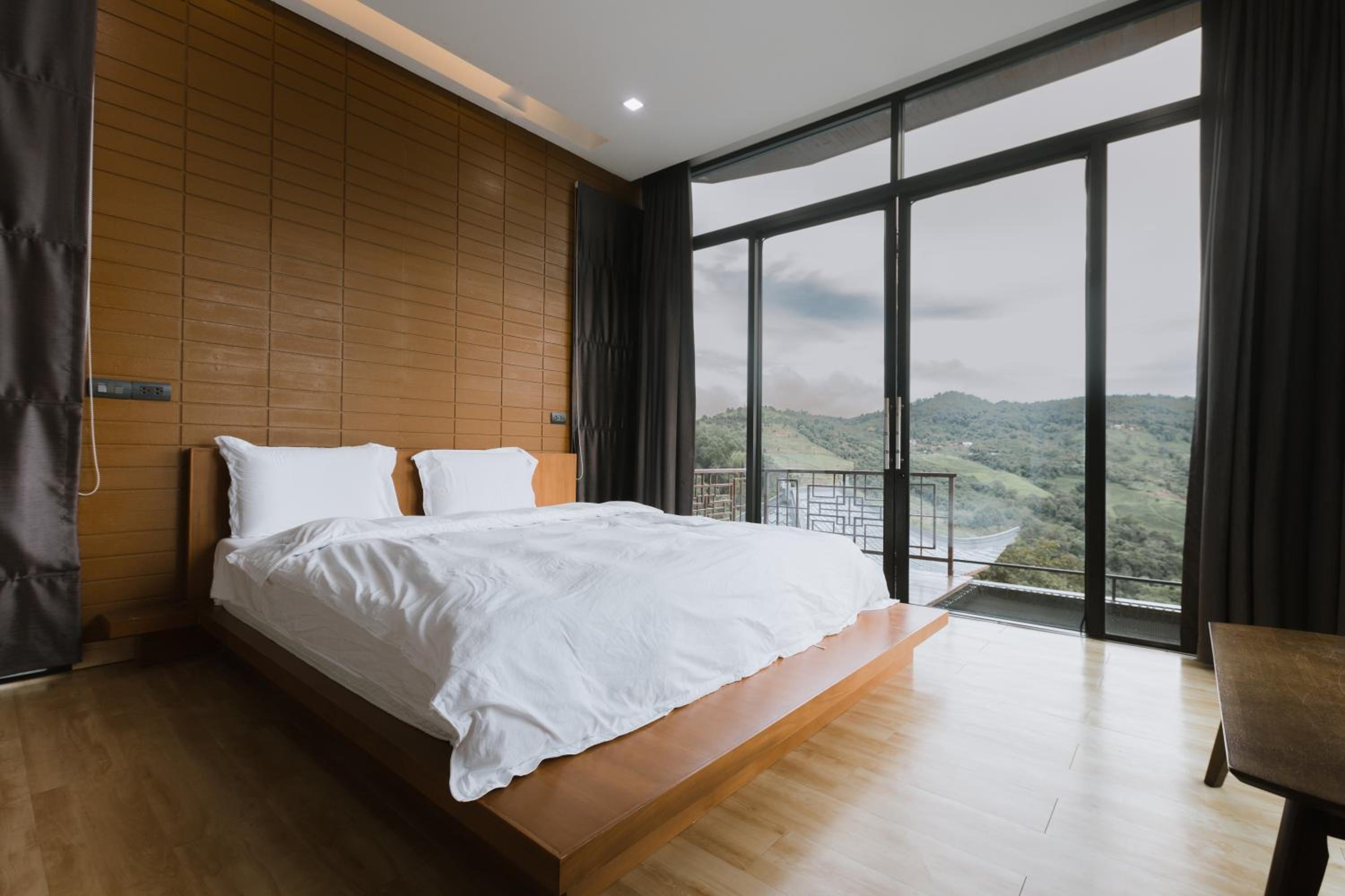 Superior King Room - Photo 1