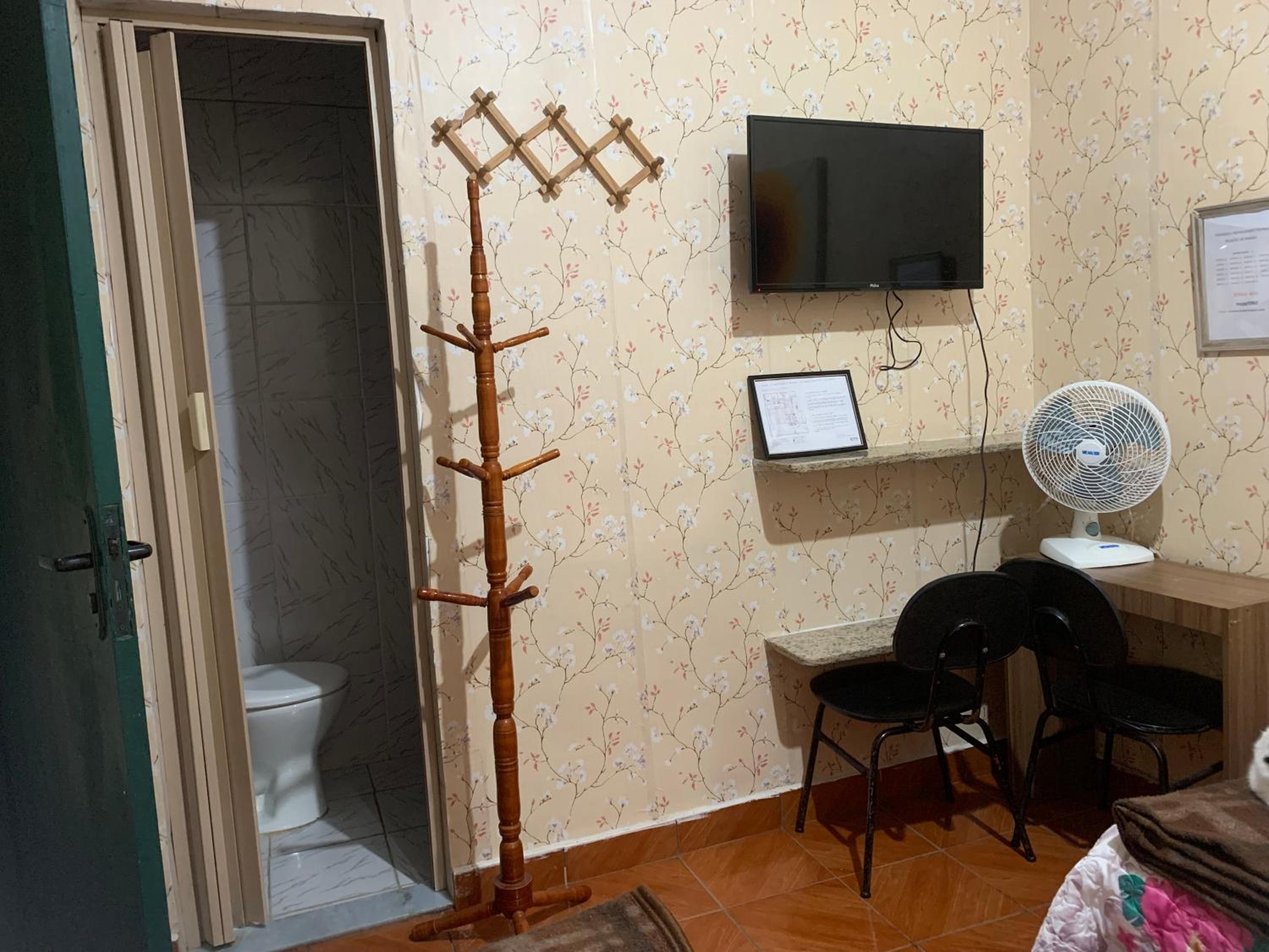 Economy Twin Room photo 1