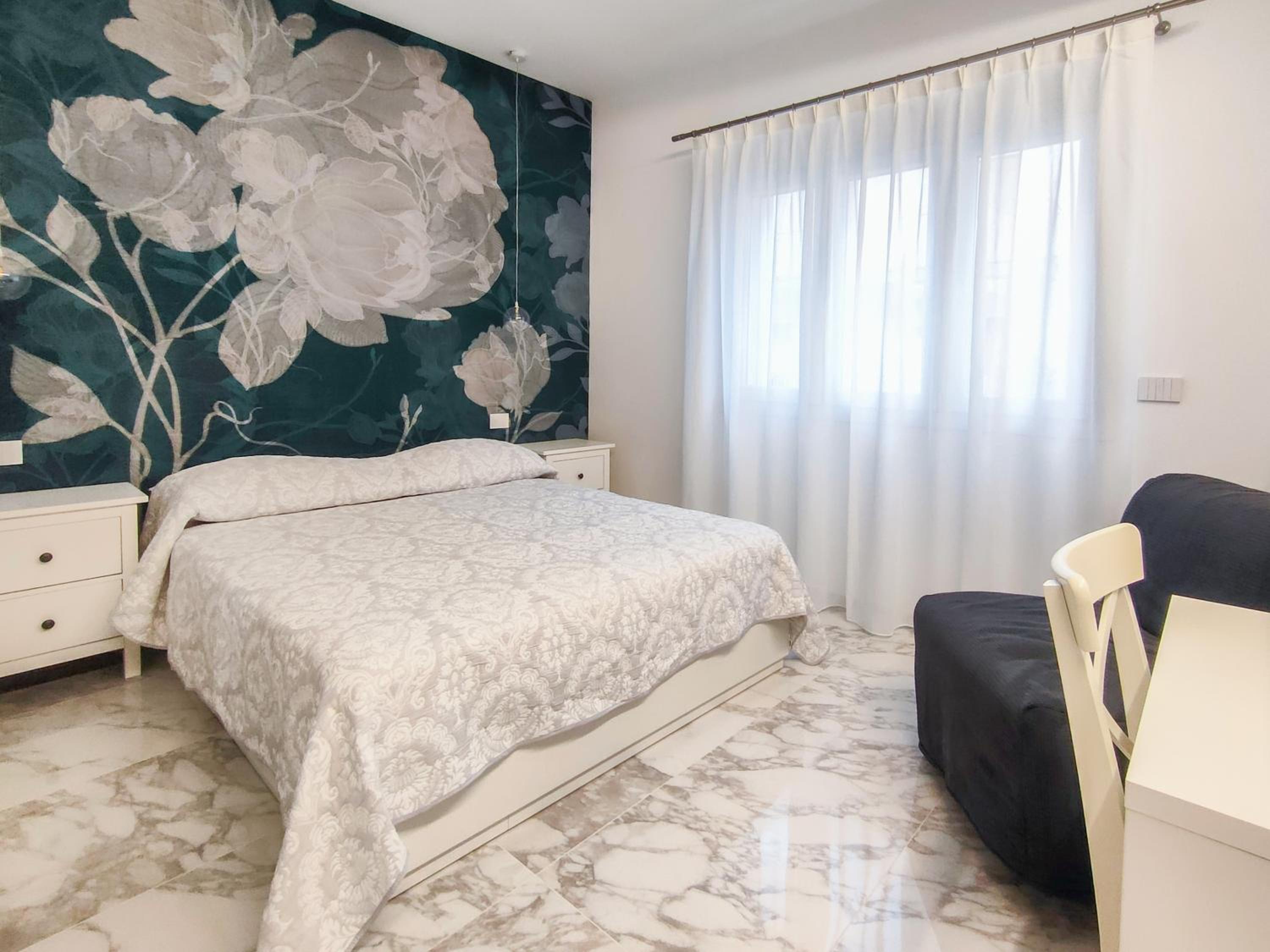 Deluxe Double Room with Extra Bed