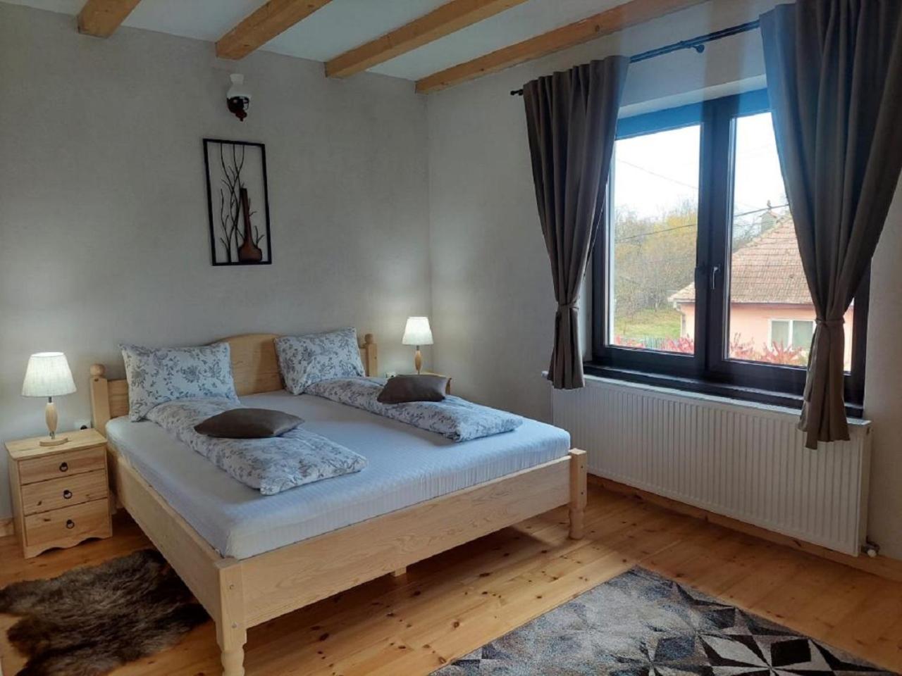 Apartment with Mountain View - Photo 9