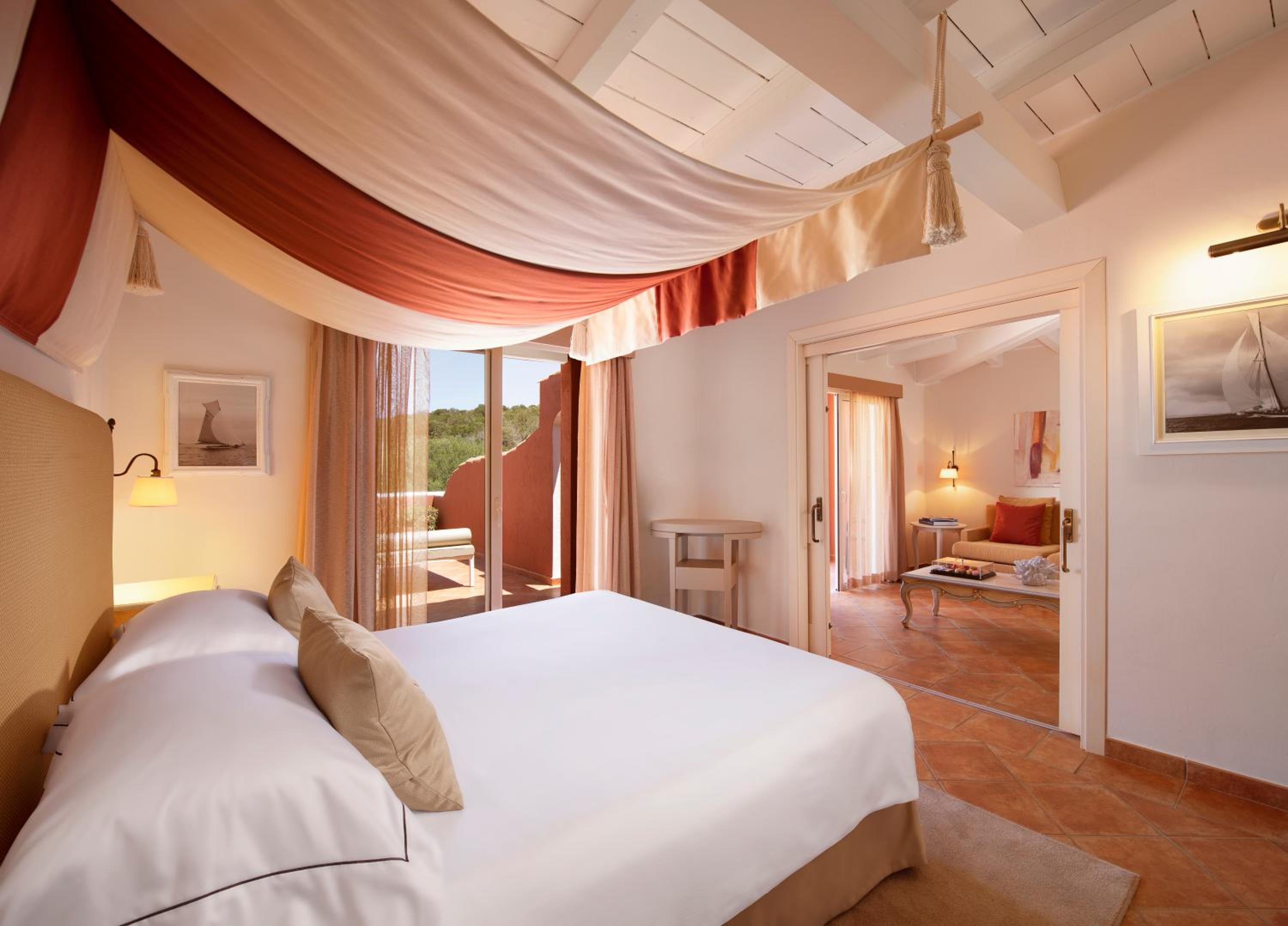 Executive Suite - Photo 1
