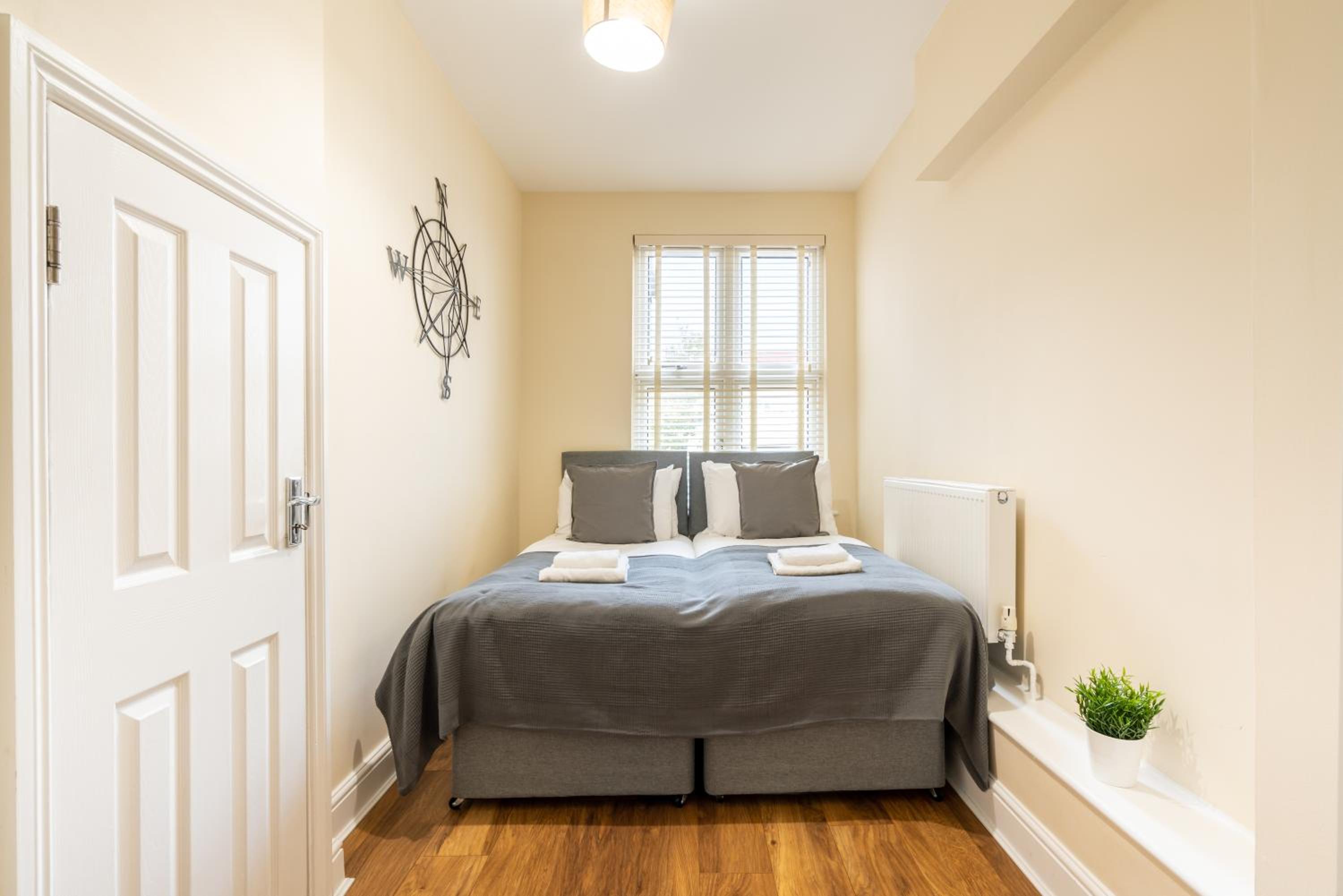 Two-Bedroom Apartment - Photo 39