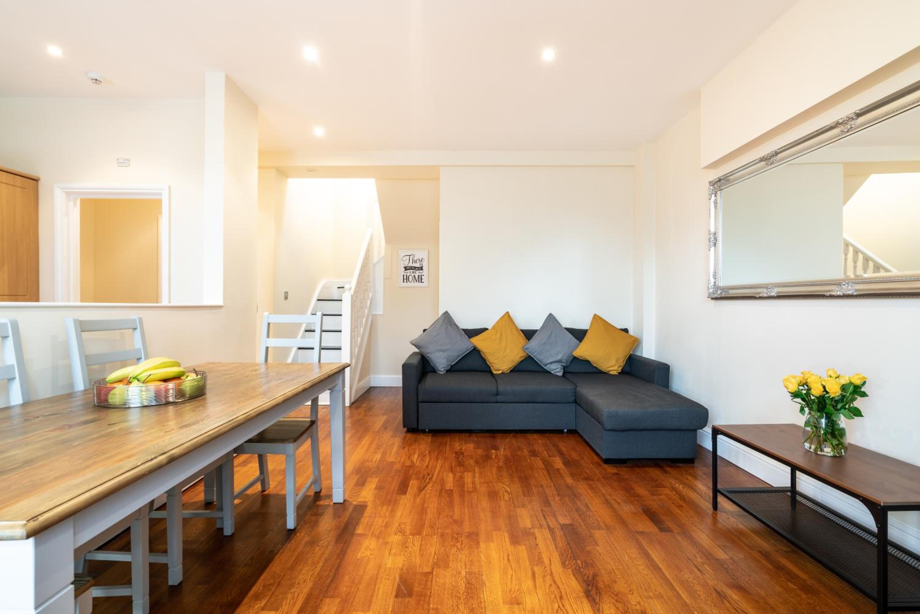 Two-Bedroom Apartment - Photo 28