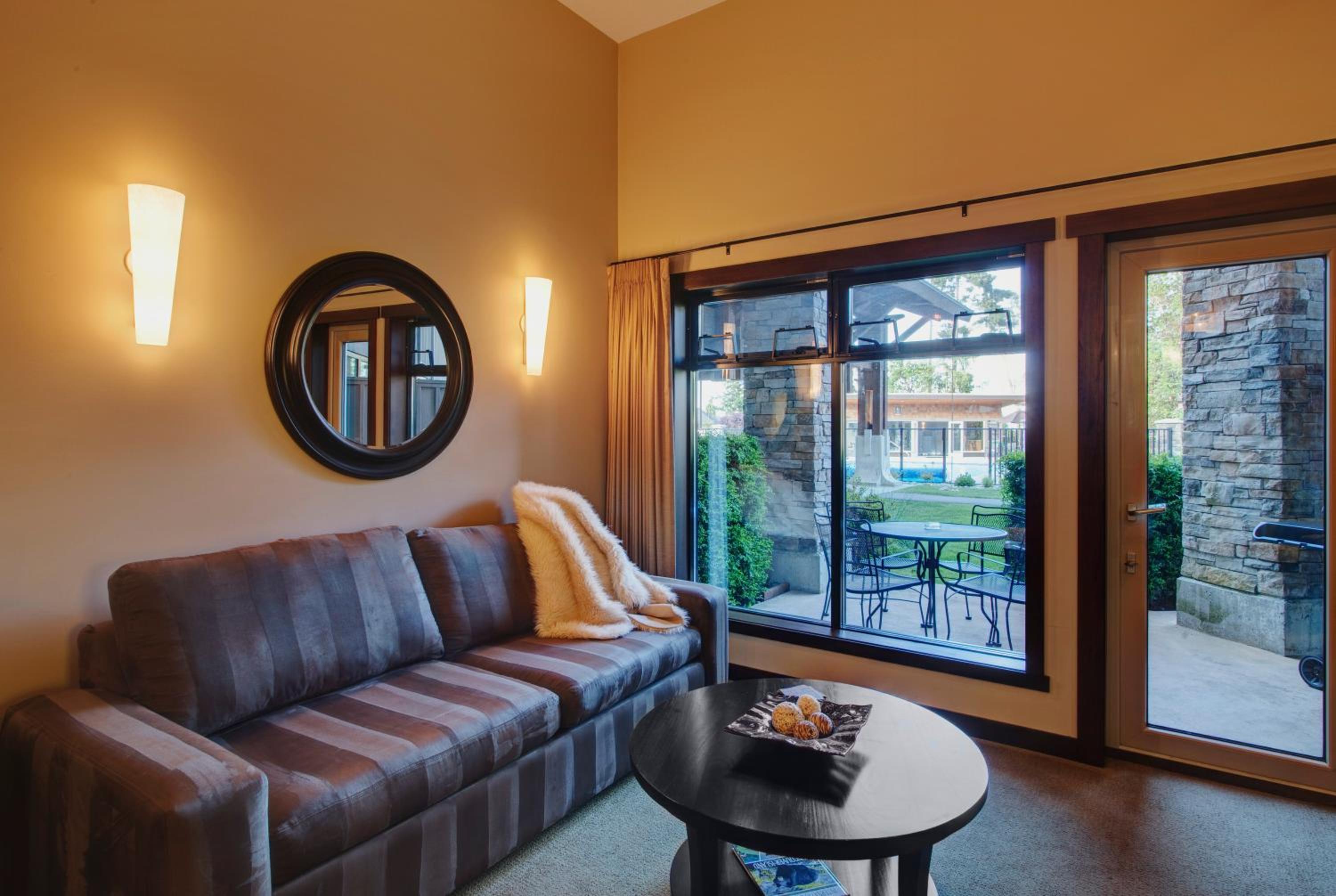 One-Bedroom Suite photo 1