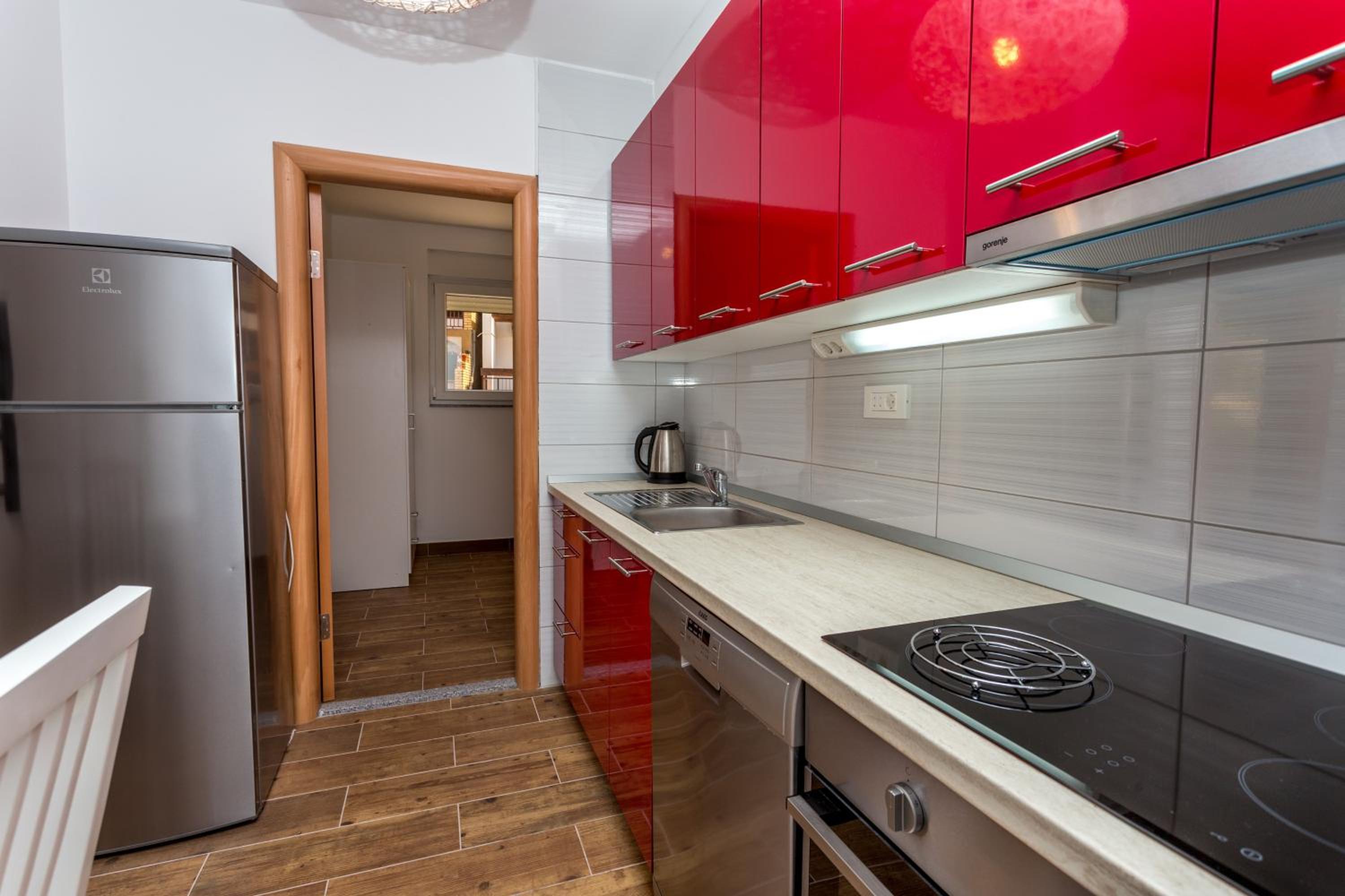 Two-Bedroom Apartment with Balcony and Sea View photo 2