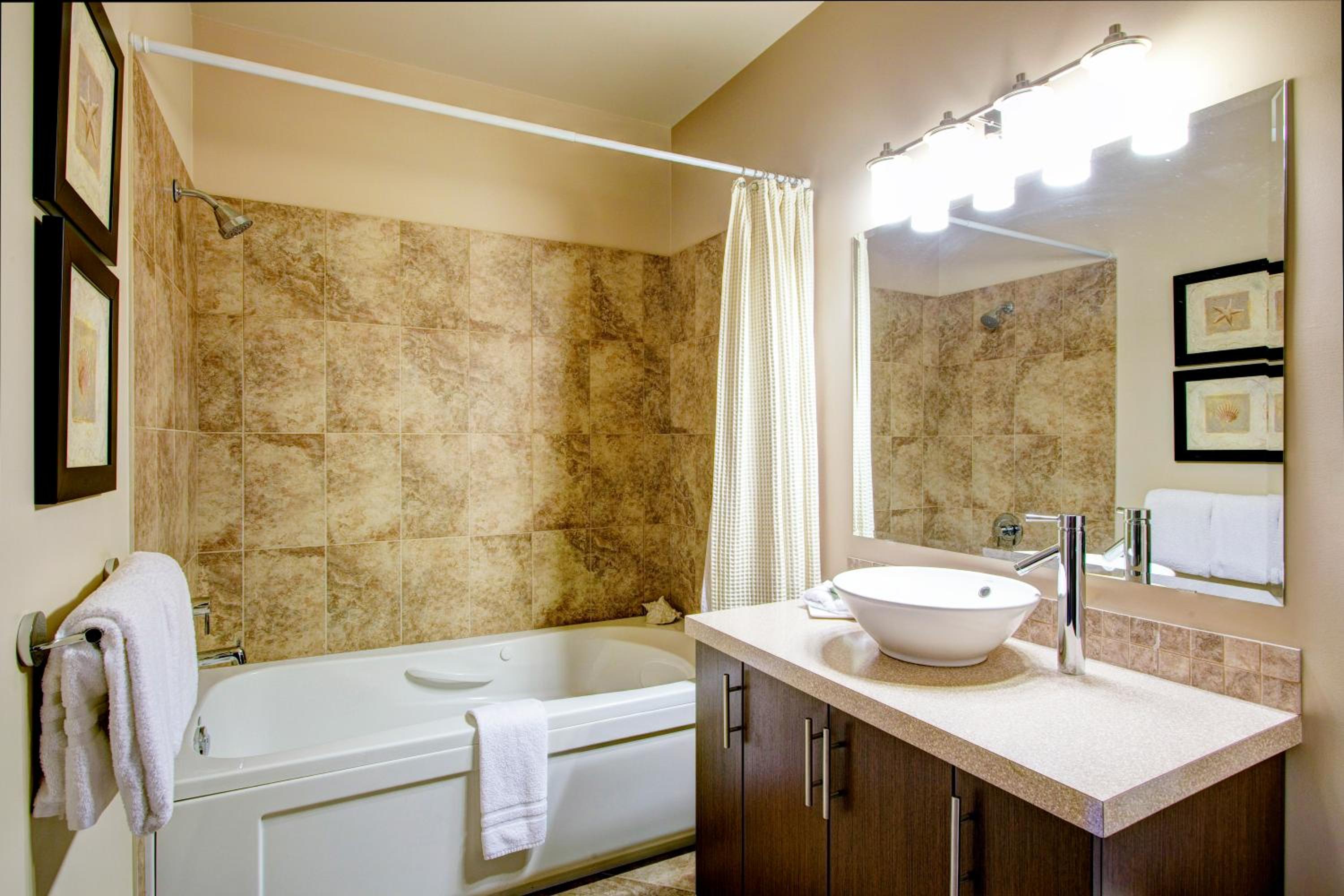 Three-Bedroom Suite photo 3