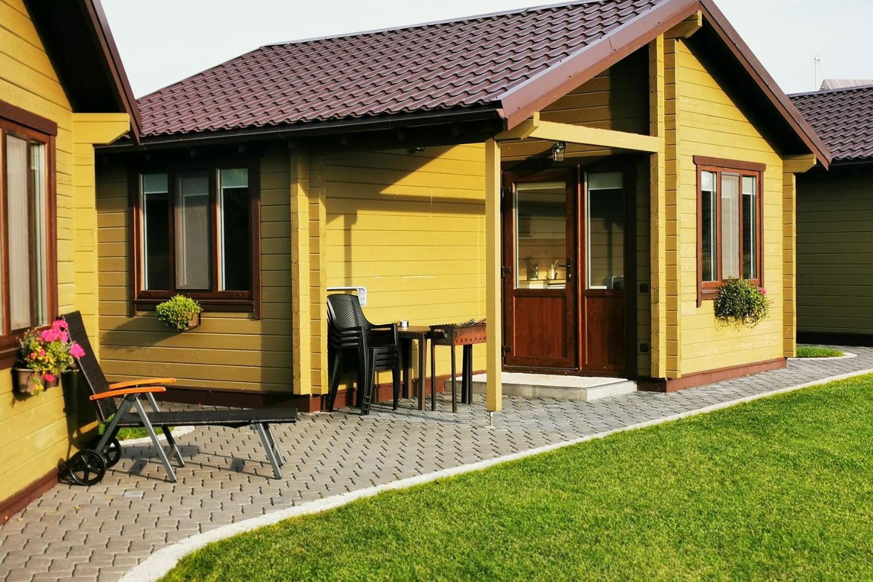 One-Bedroom House - Photo 8