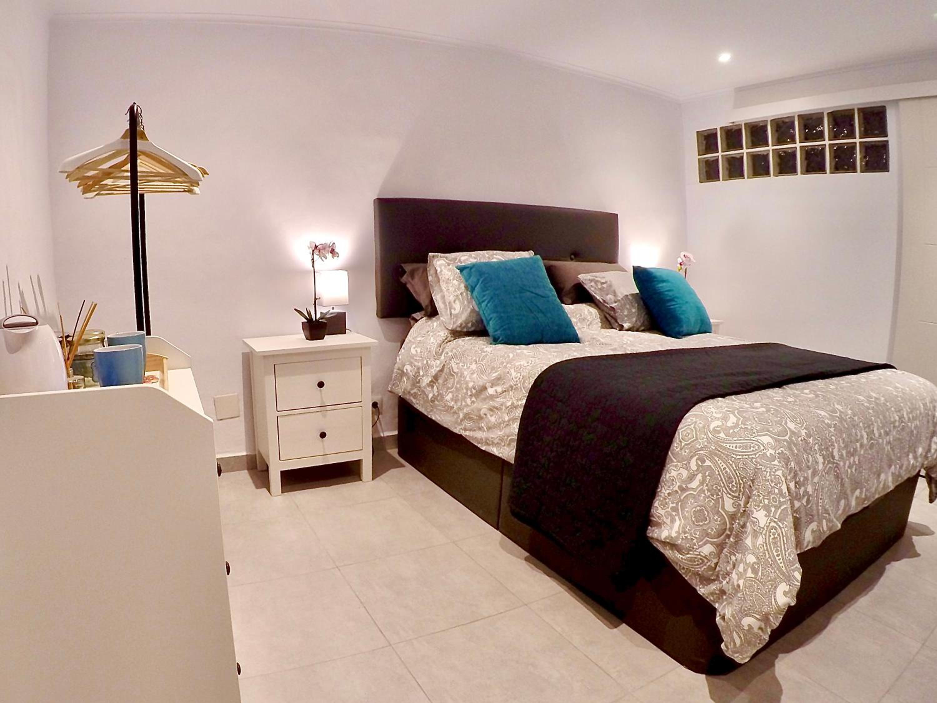 Deluxe Suite - Photo 10