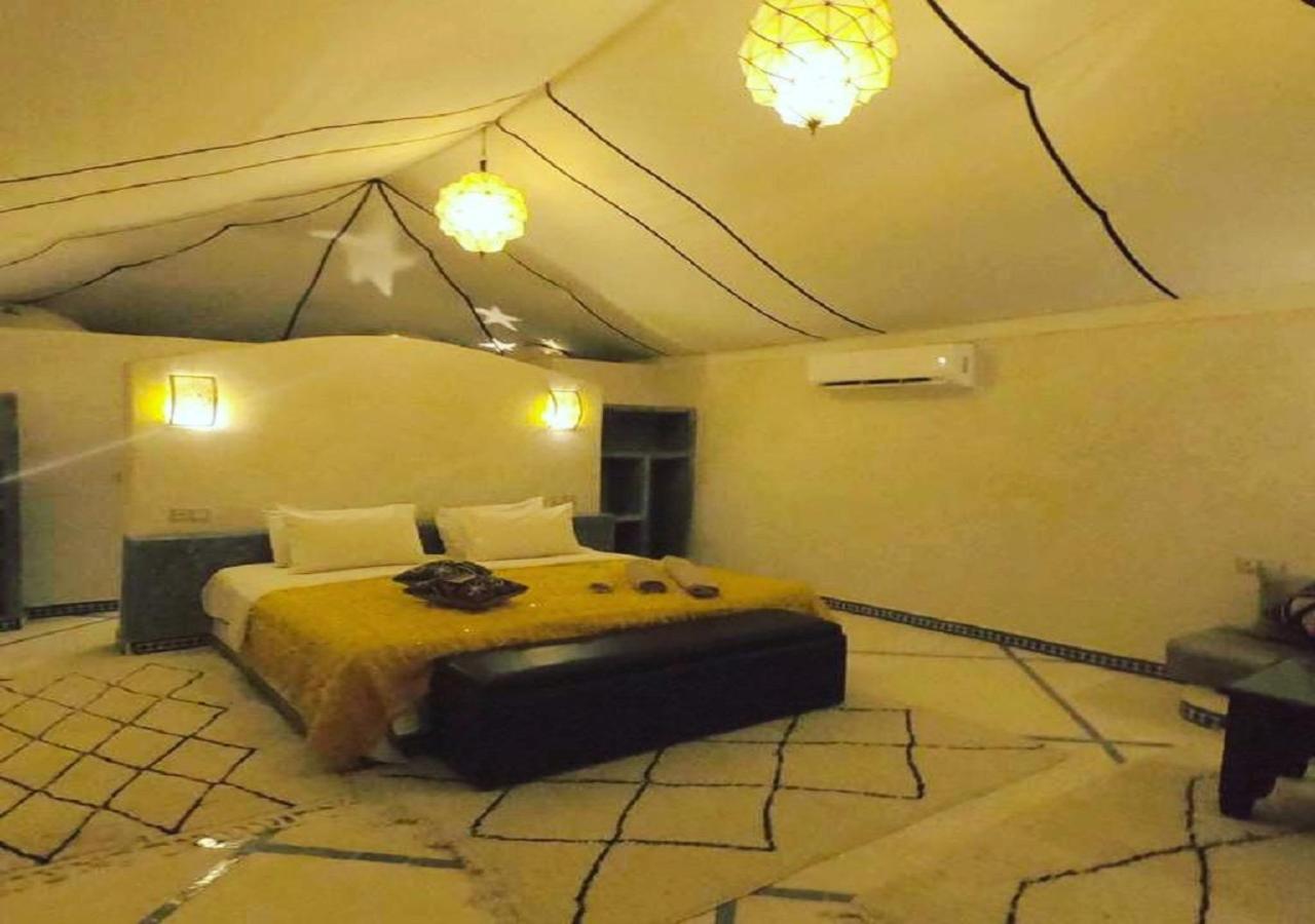 Tent - Photo 2