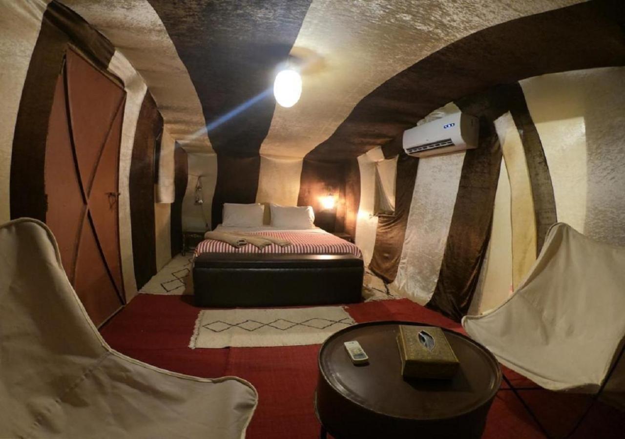 Tent - Photo 3