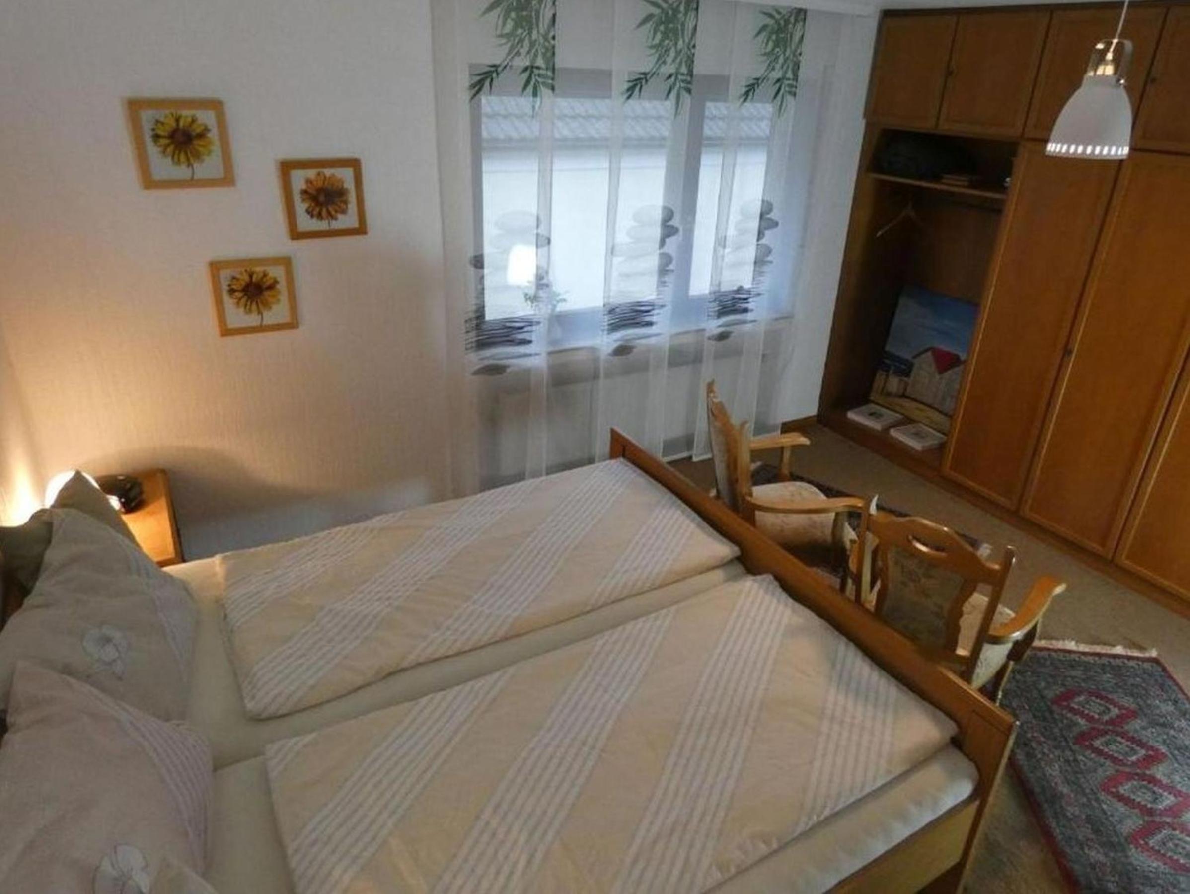 Two-Bedroom House photo 3