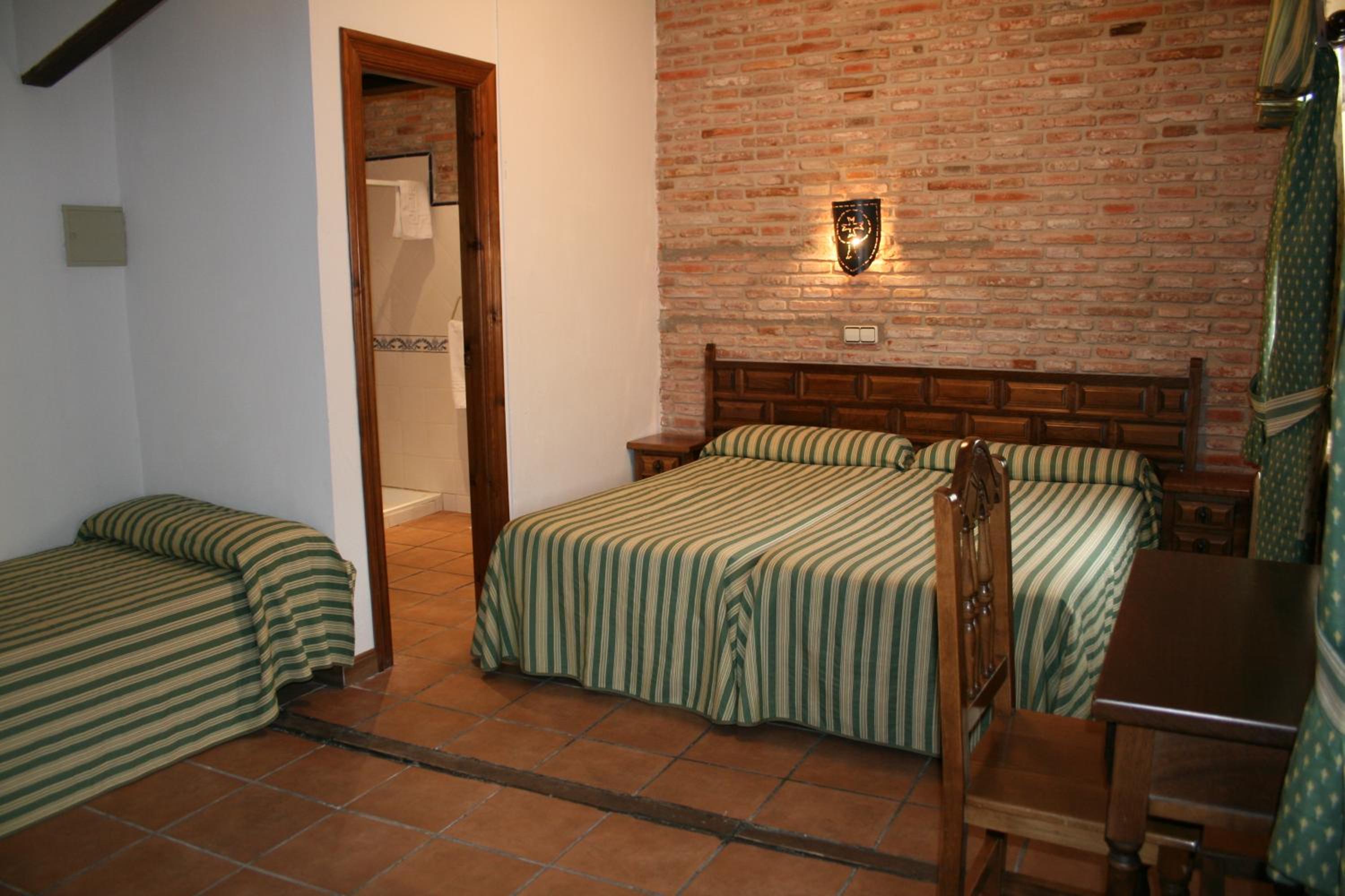 Habitación Cuádruple con Ducha