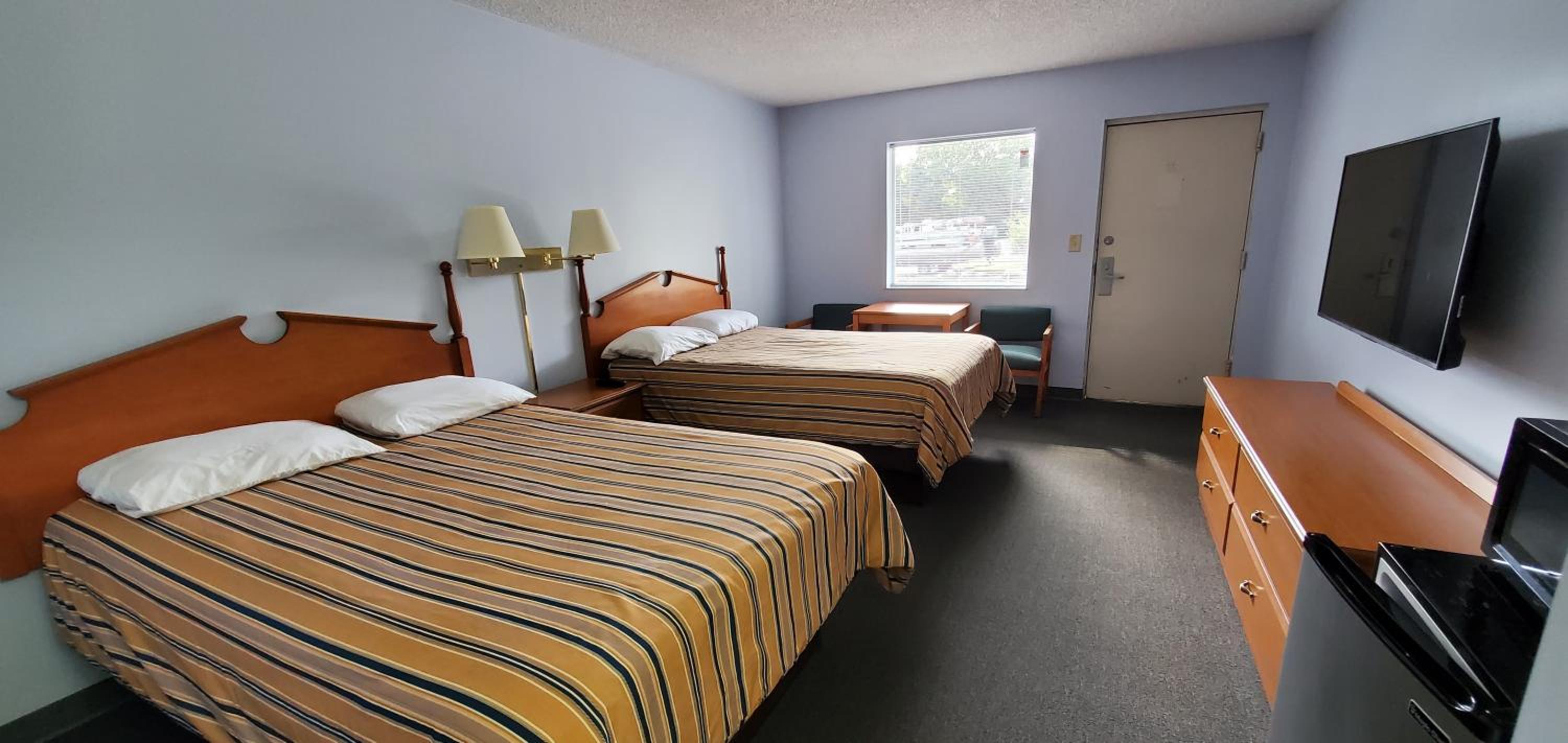 Double Room with Two Double Beds - Non-Smoking - Photo 3