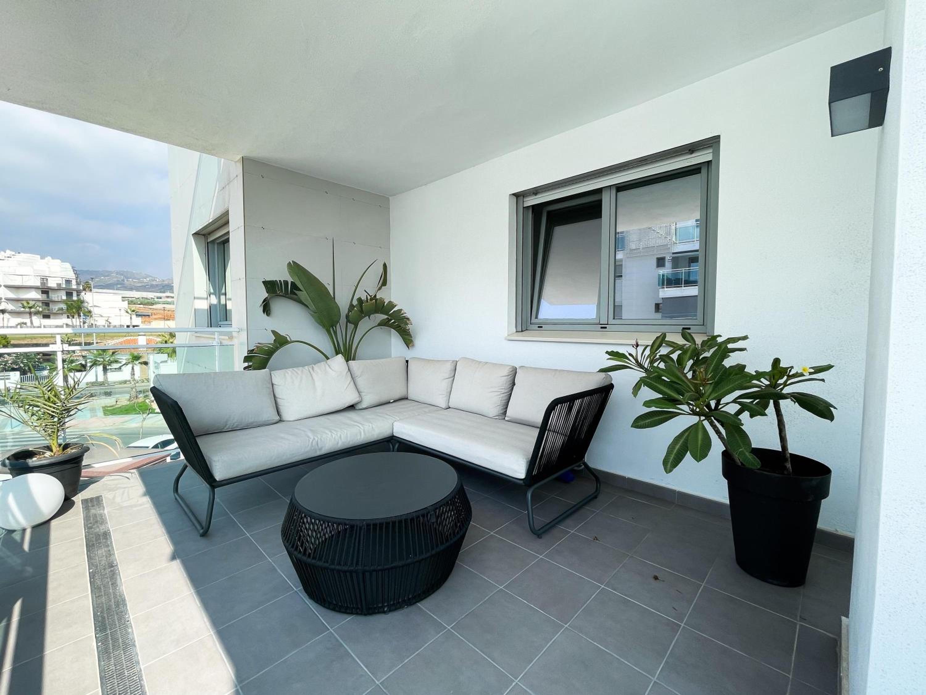 Three-Bedroom Apartment with Water View photo 3