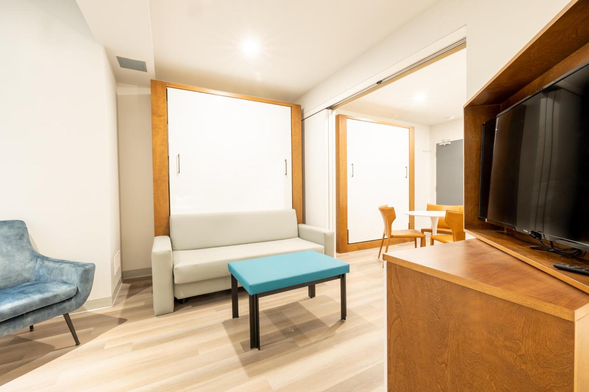 Family Suite thumbnail 6
