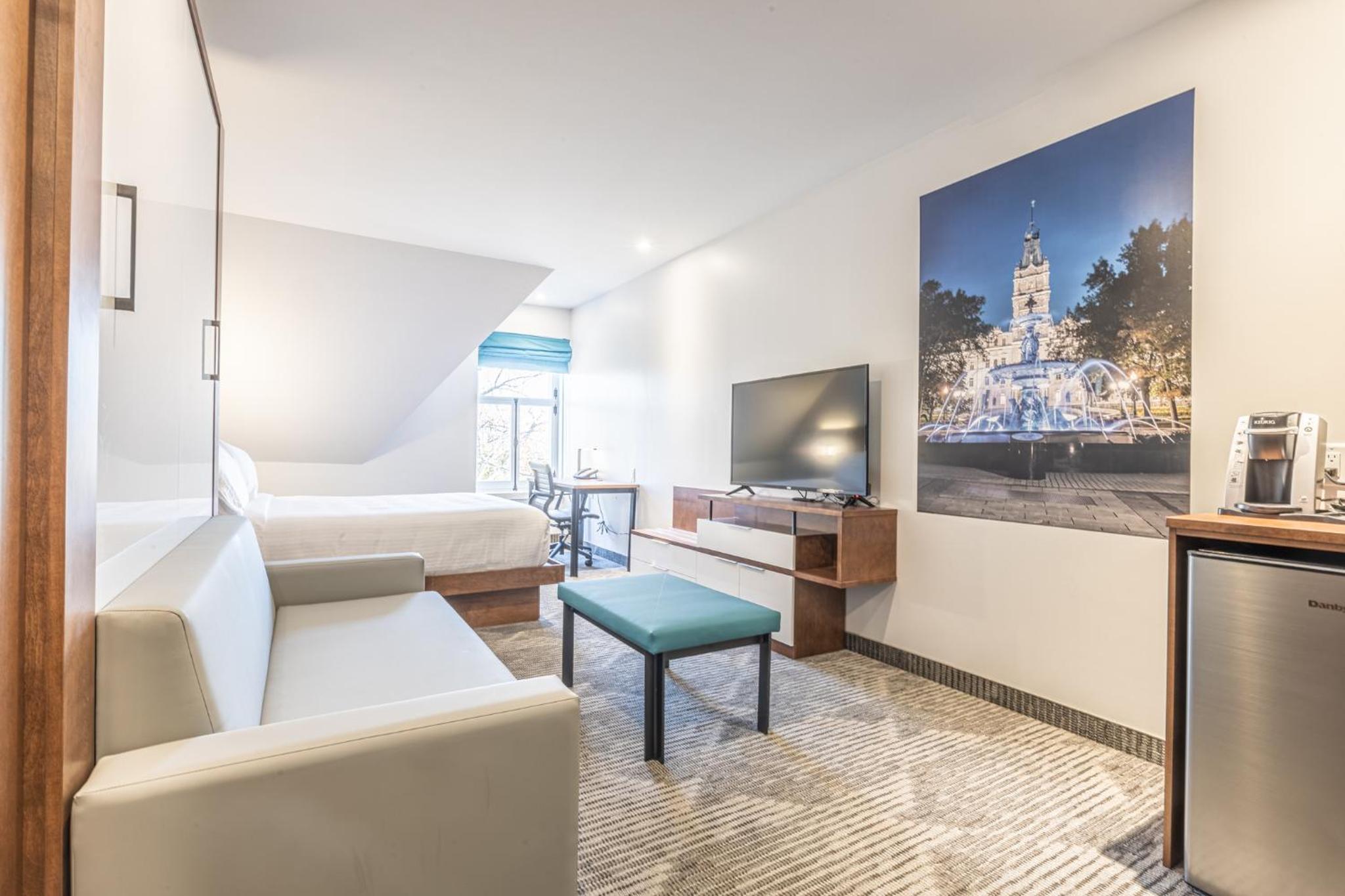 Deluxe Quadruple Room