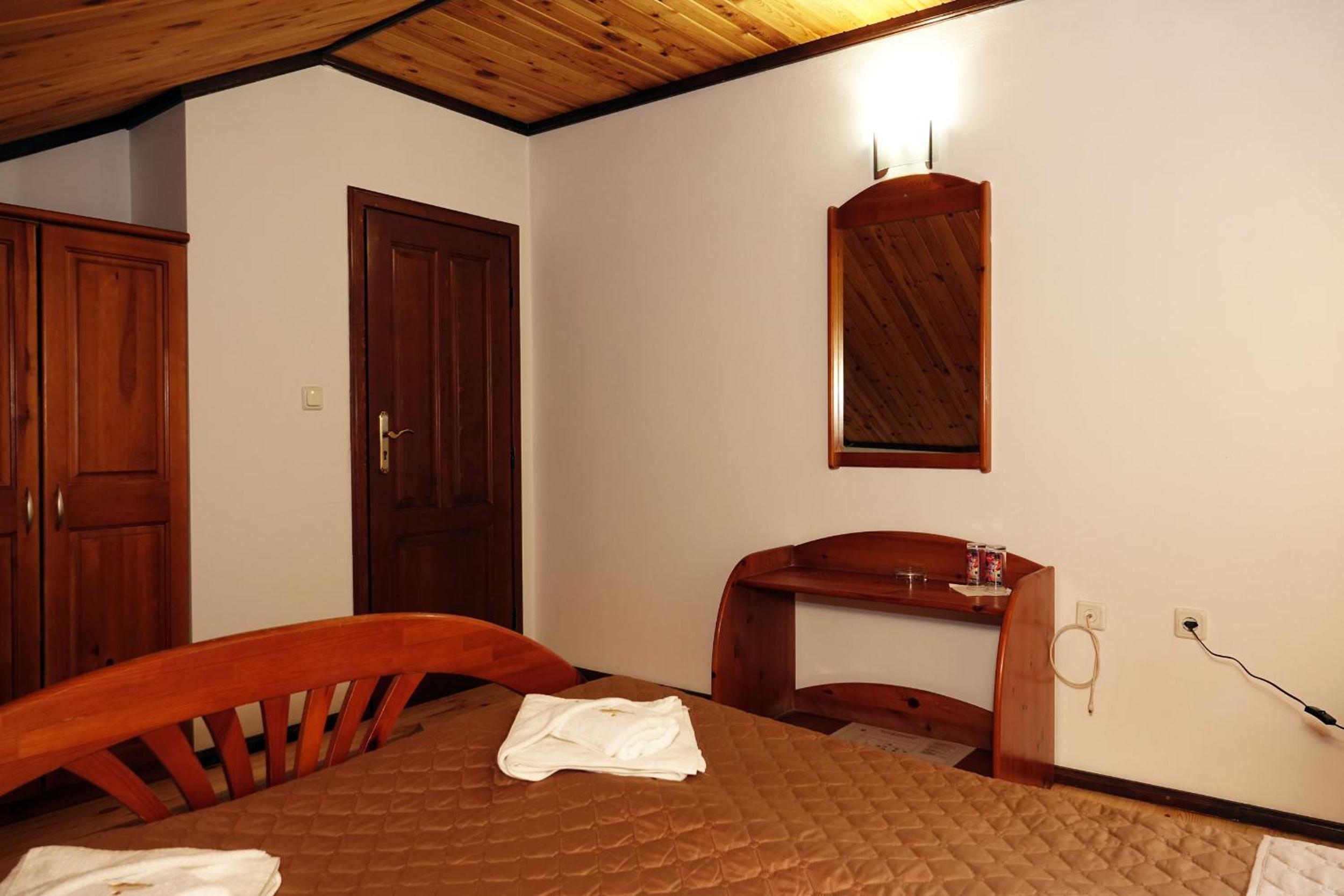 Two-Bedroom Apartment - Photo 13