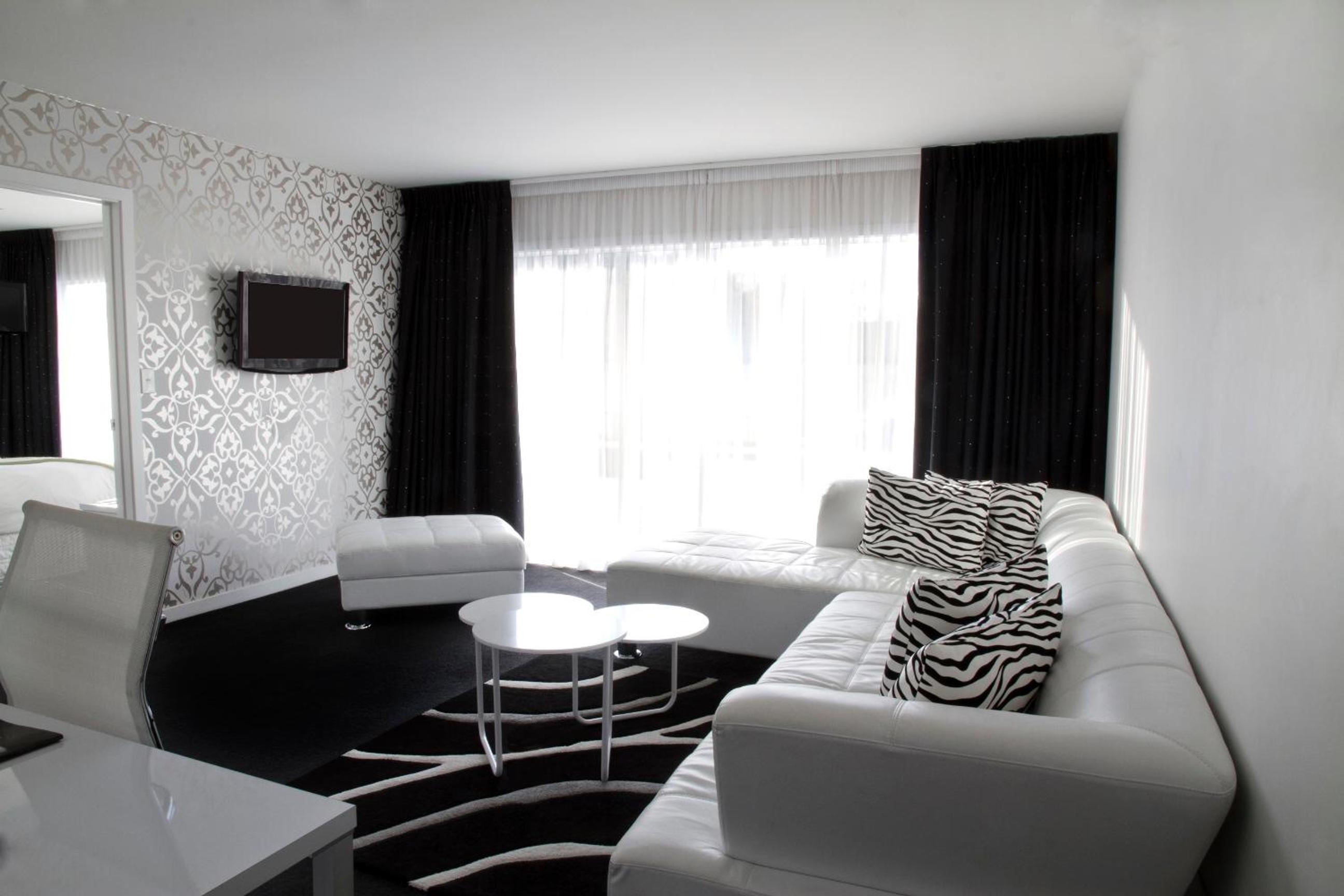 Executive Two-Bedroom Suite - Photo 1