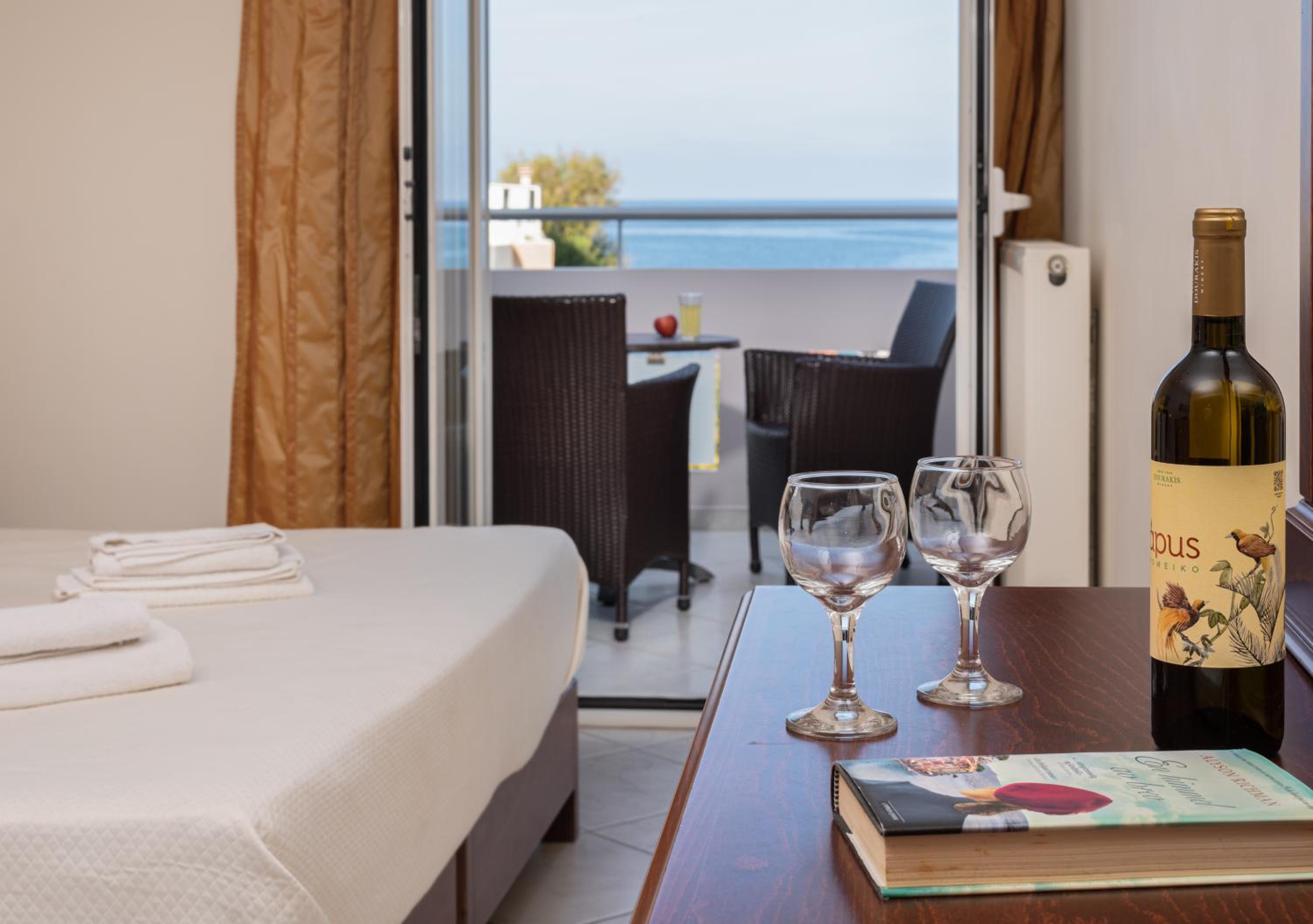 Studio with Sea View - Photo 10
