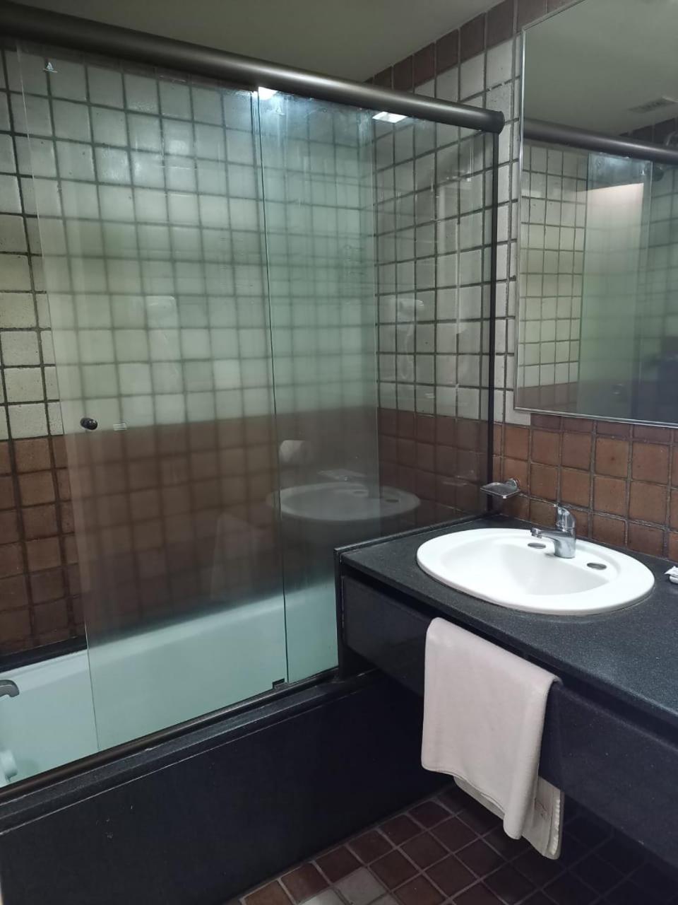 Standard Double Room - Photo 4