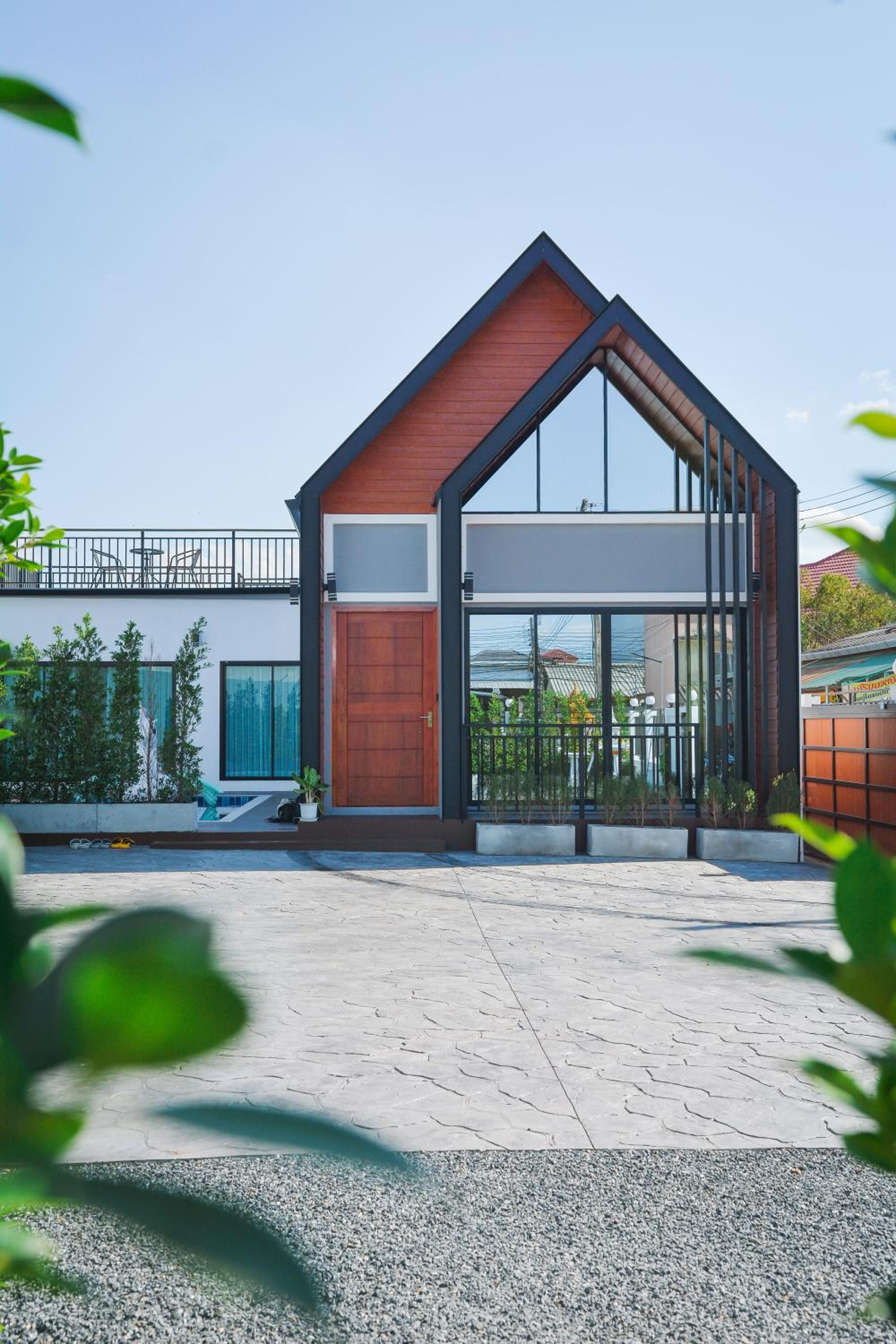 Three-Bedroom Villa - Photo 21