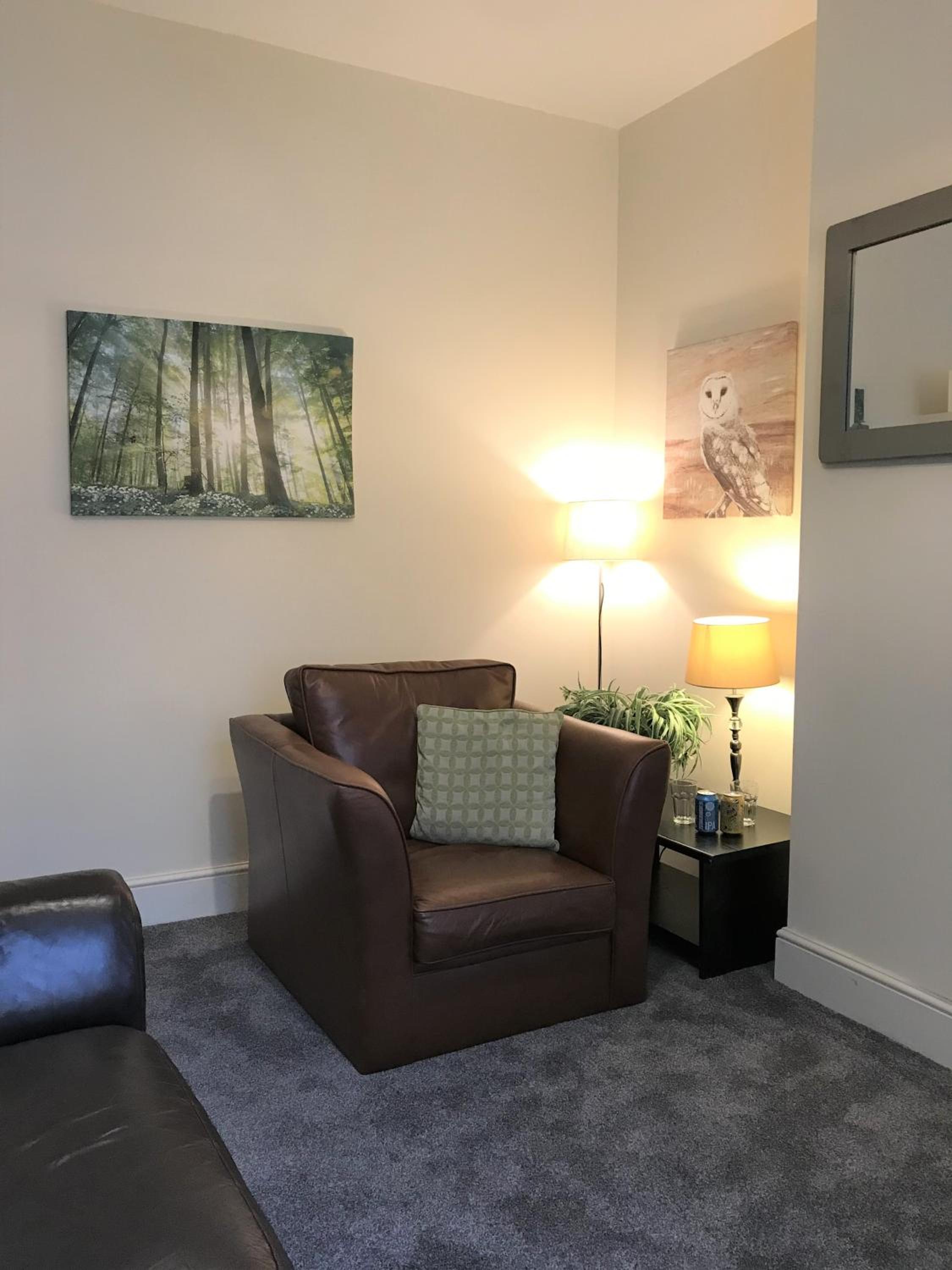 Two-Bedroom House - Photo 19