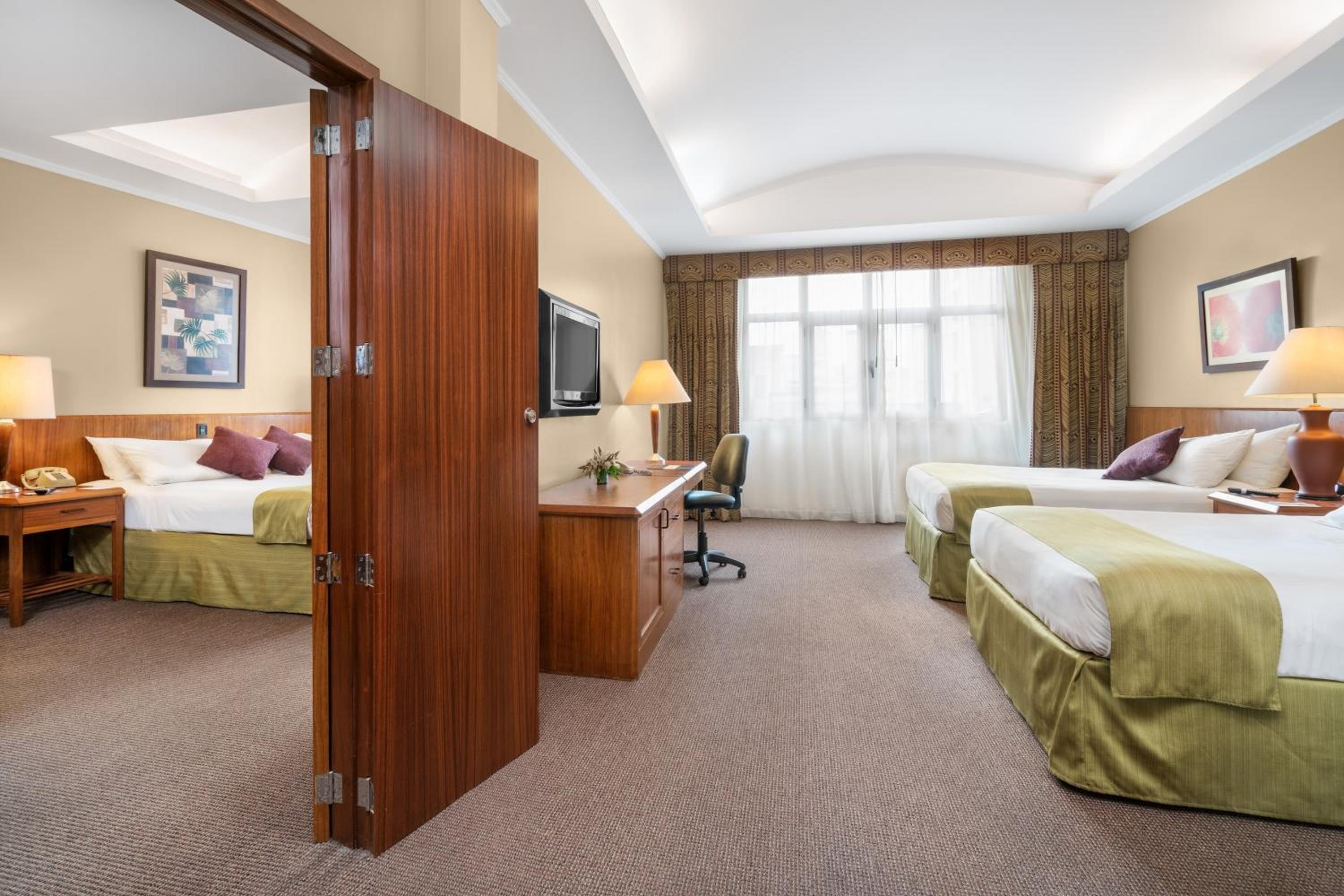 Twin Room - Photo 6