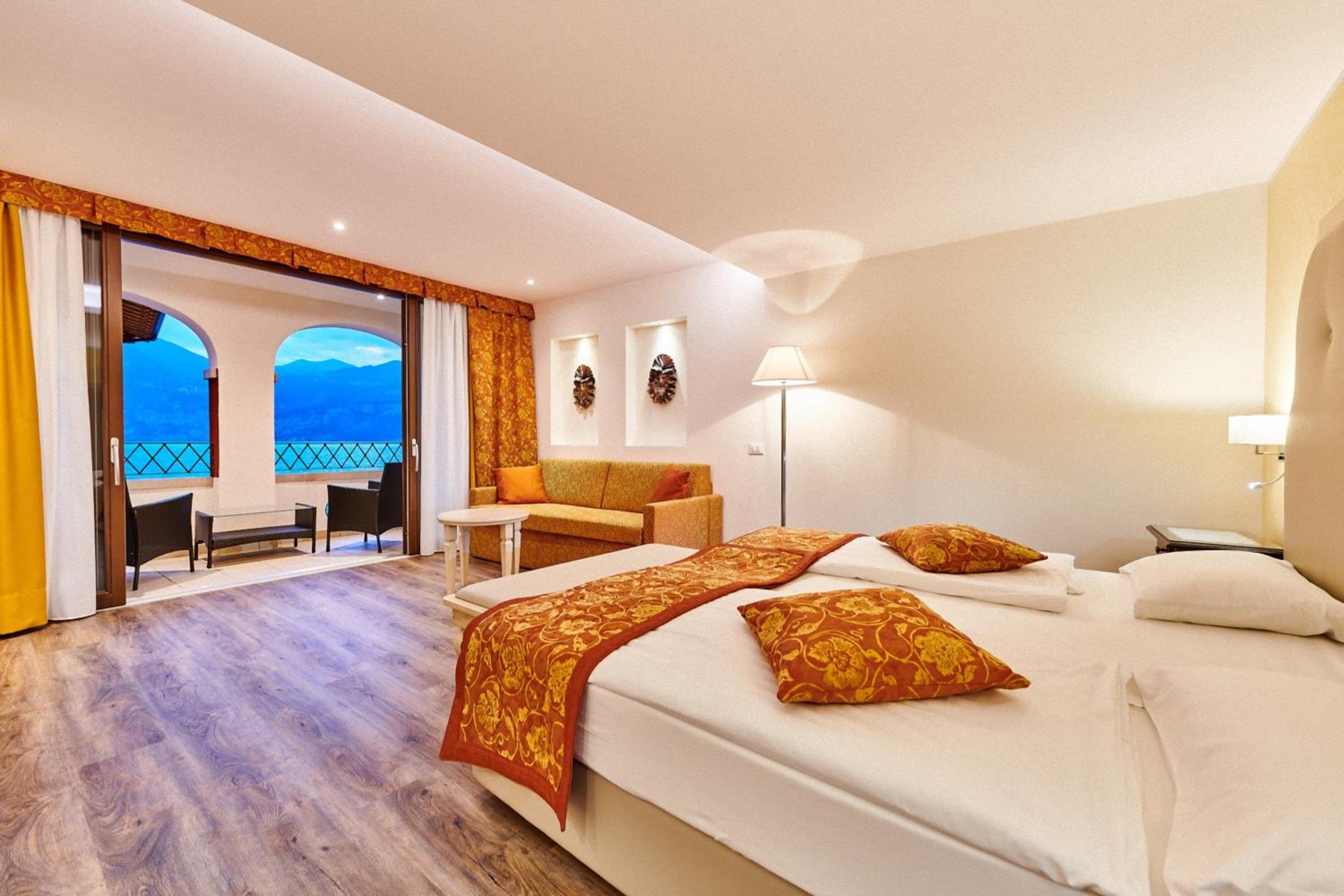 Deluxe Suite photo 1