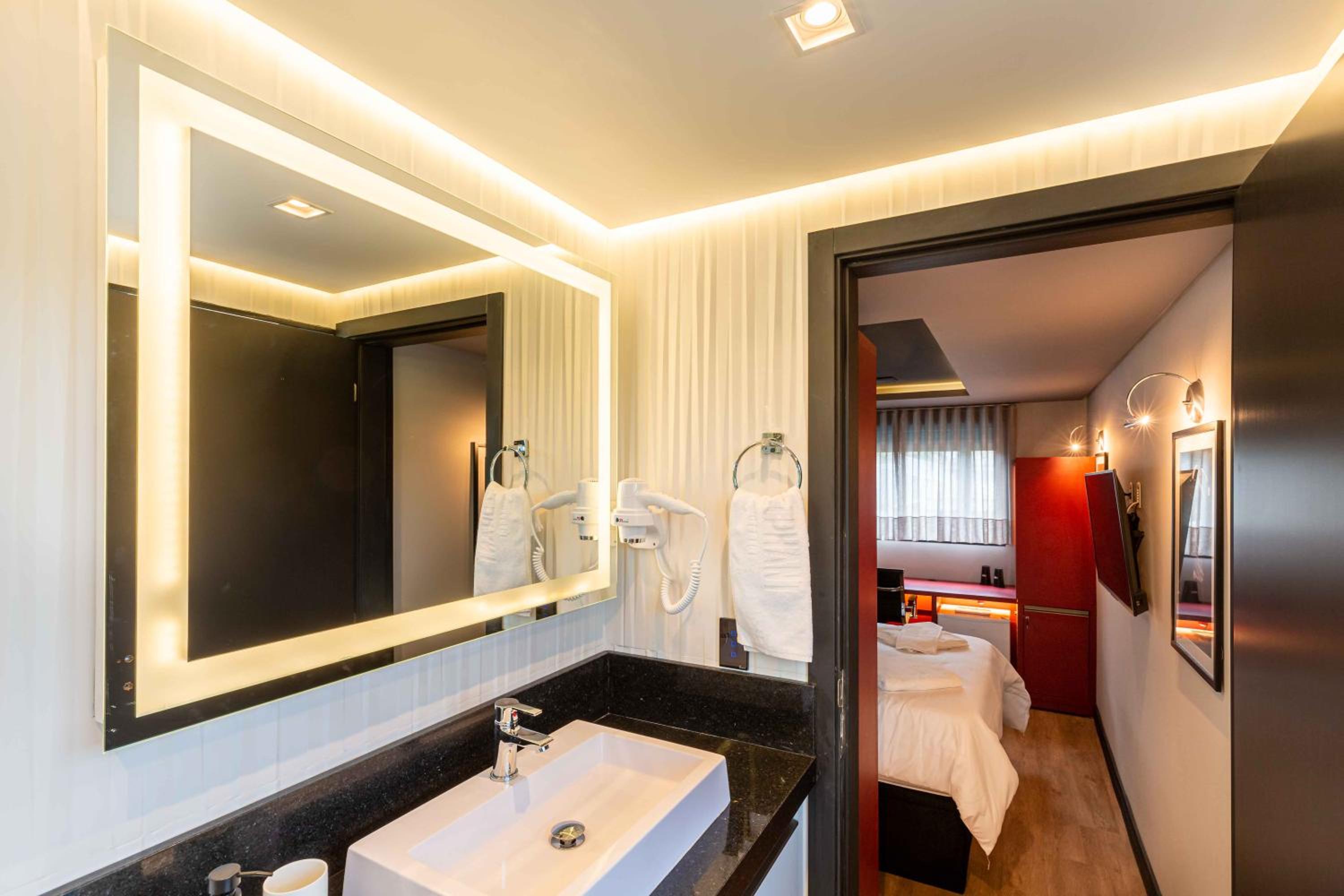Junior Suite - Photo 10