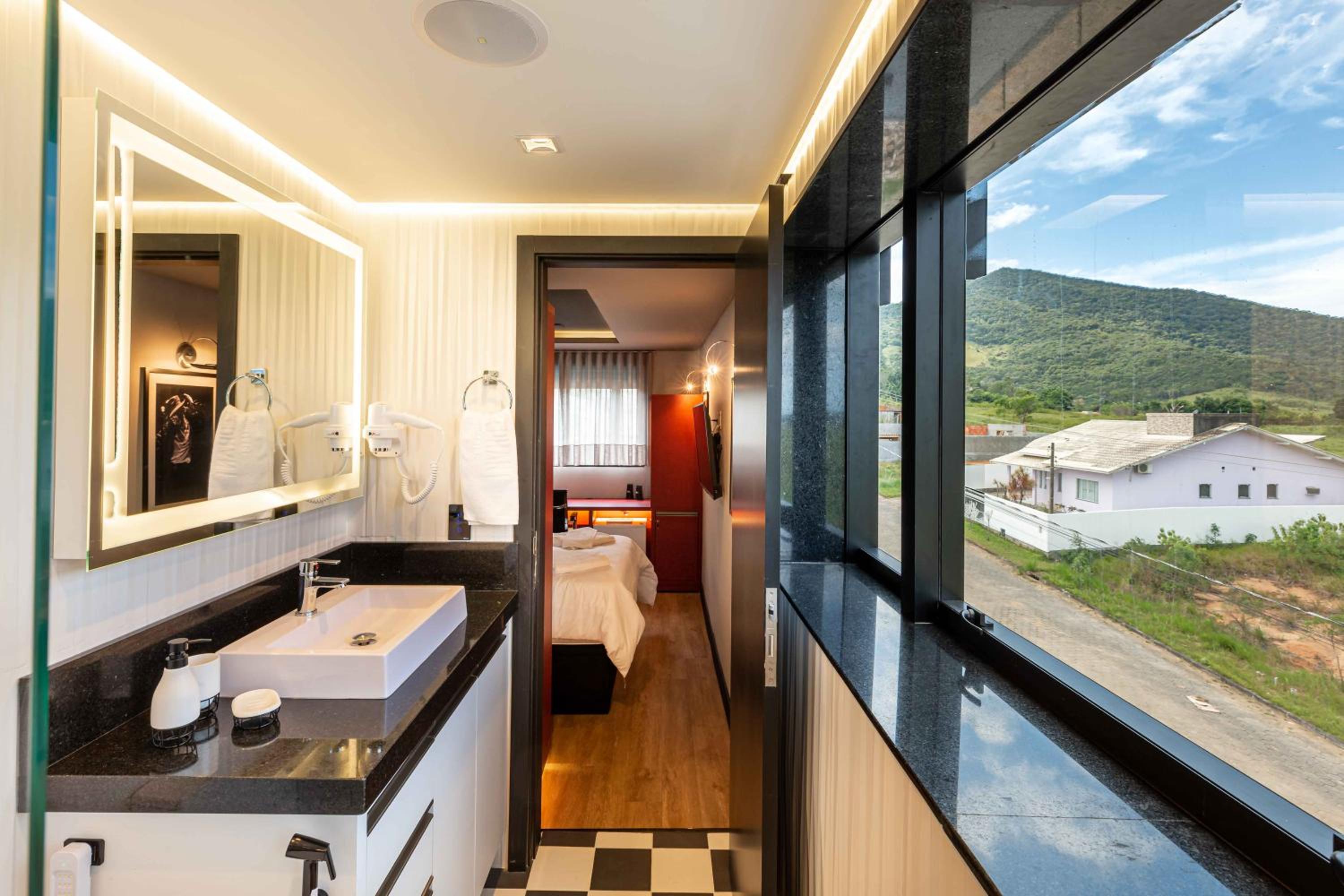Junior Suite - Photo 11