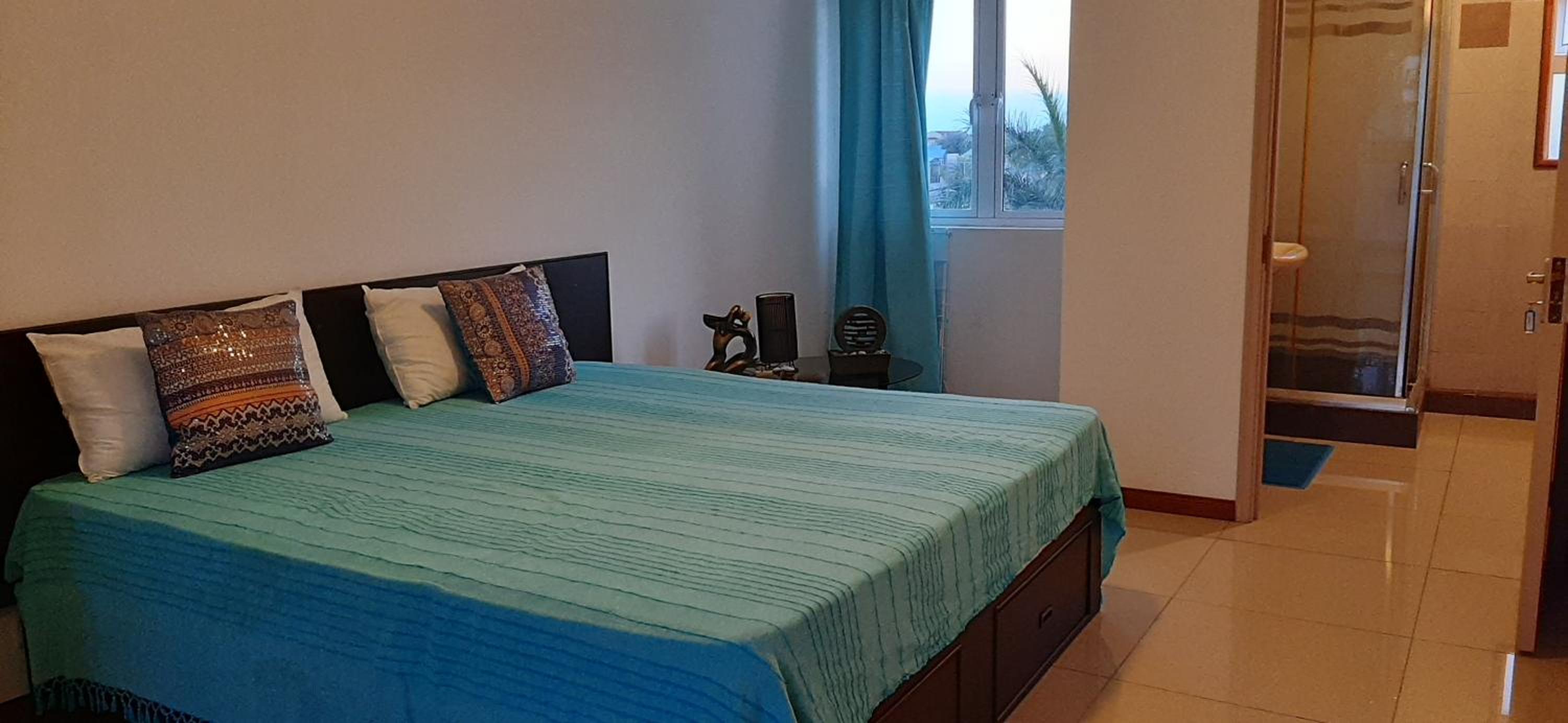 Three-Bedroom Apartment photo 3