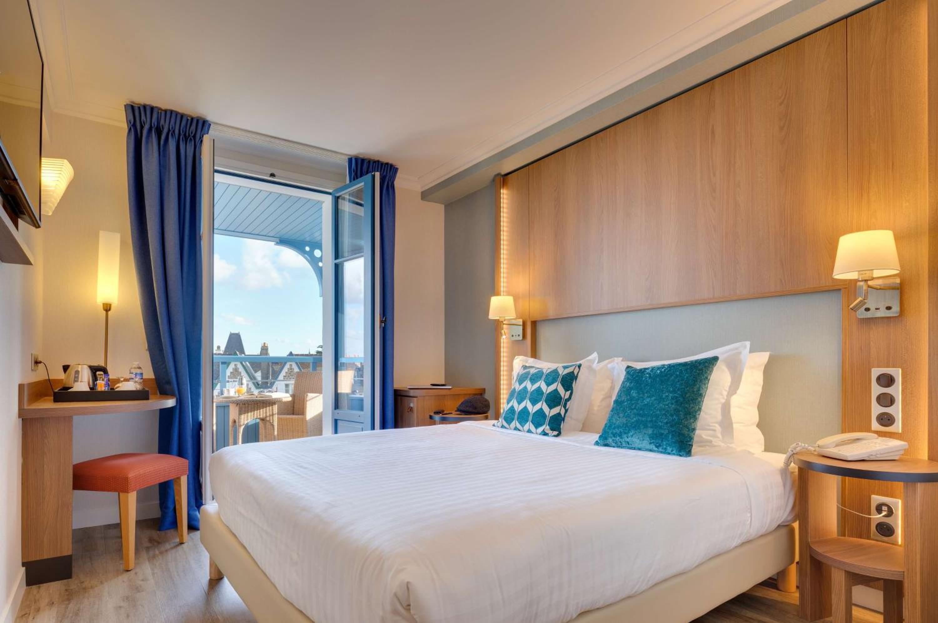 Standard Double Room - Photo 6