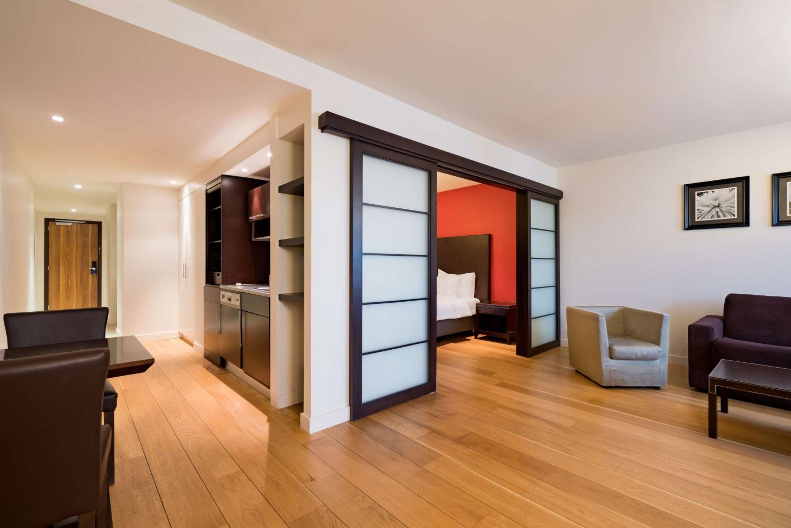 Apartment thumbnail 5