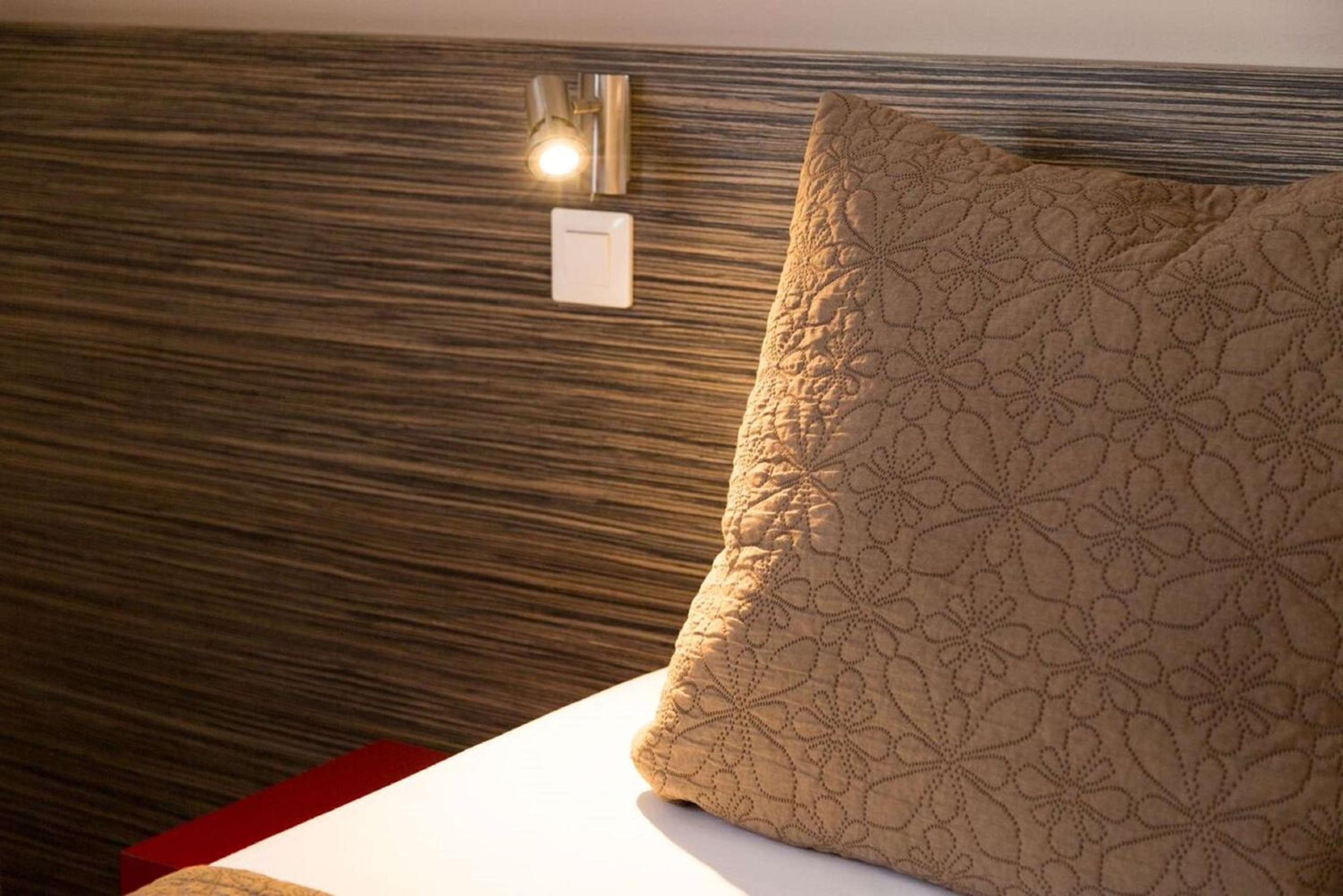 Standard Double Room - Photo 4