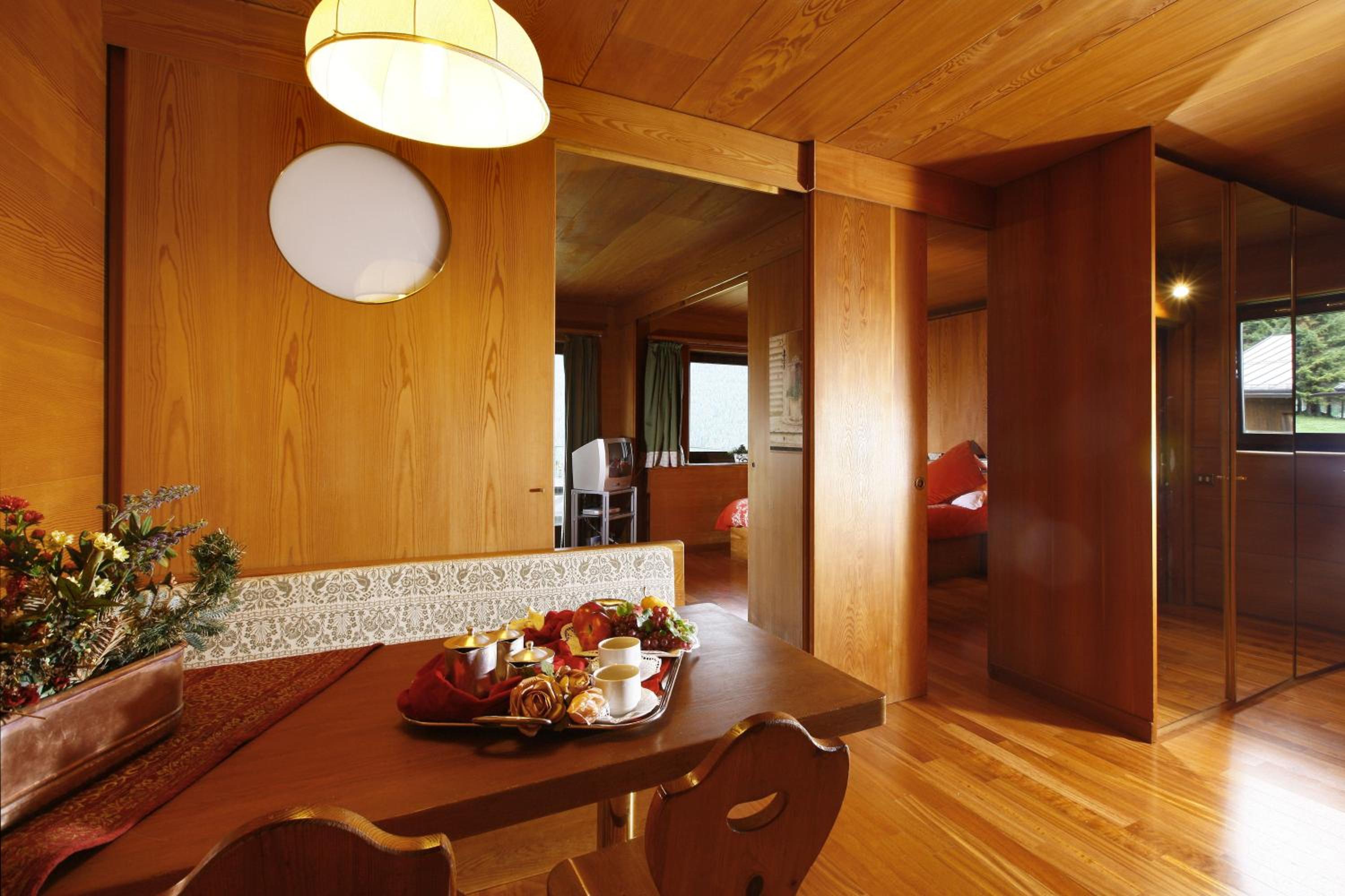 Comfort Suite  - Photo 2