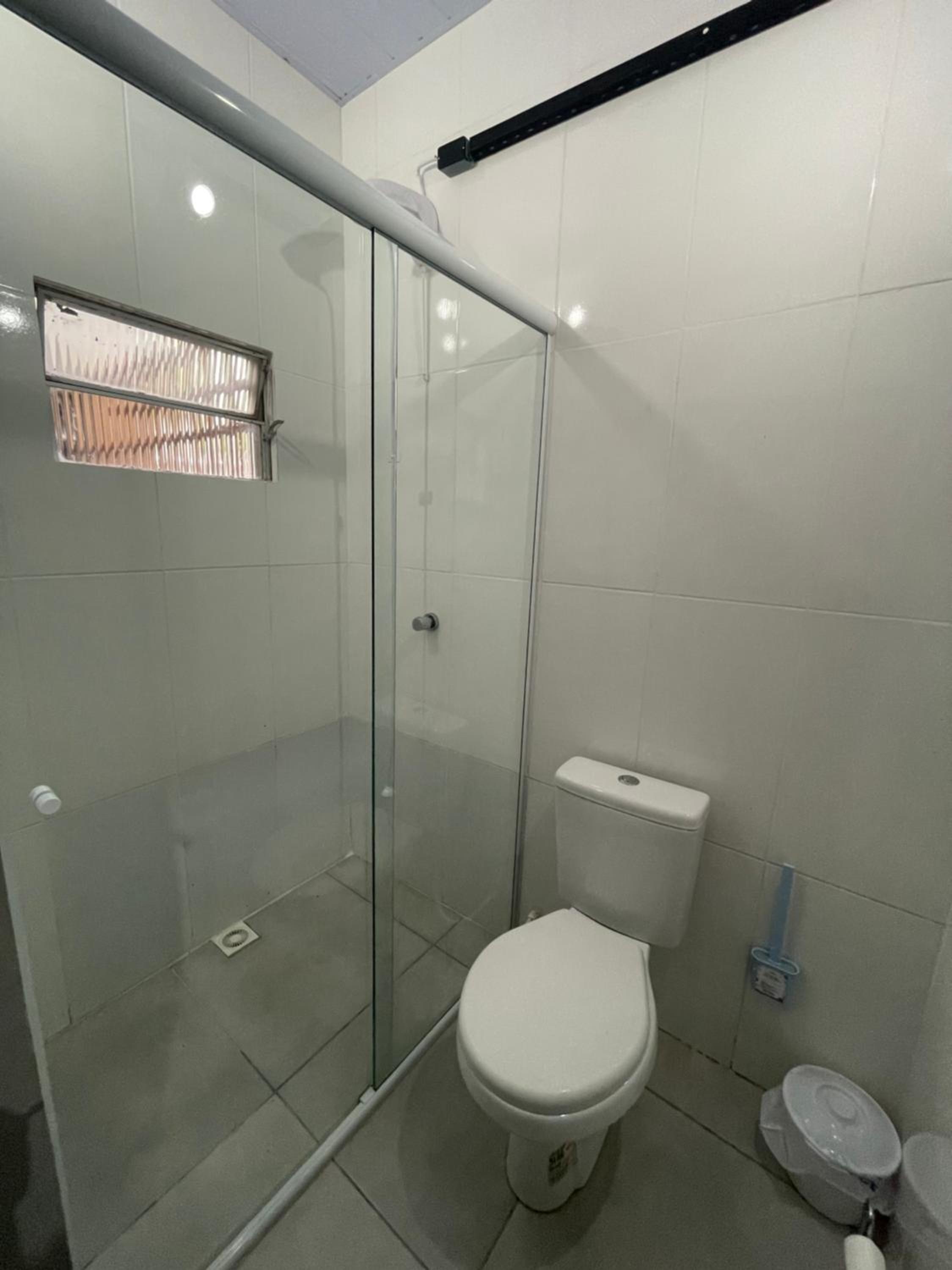 Economy Quadruple Room with Shared Bathroom photo 3