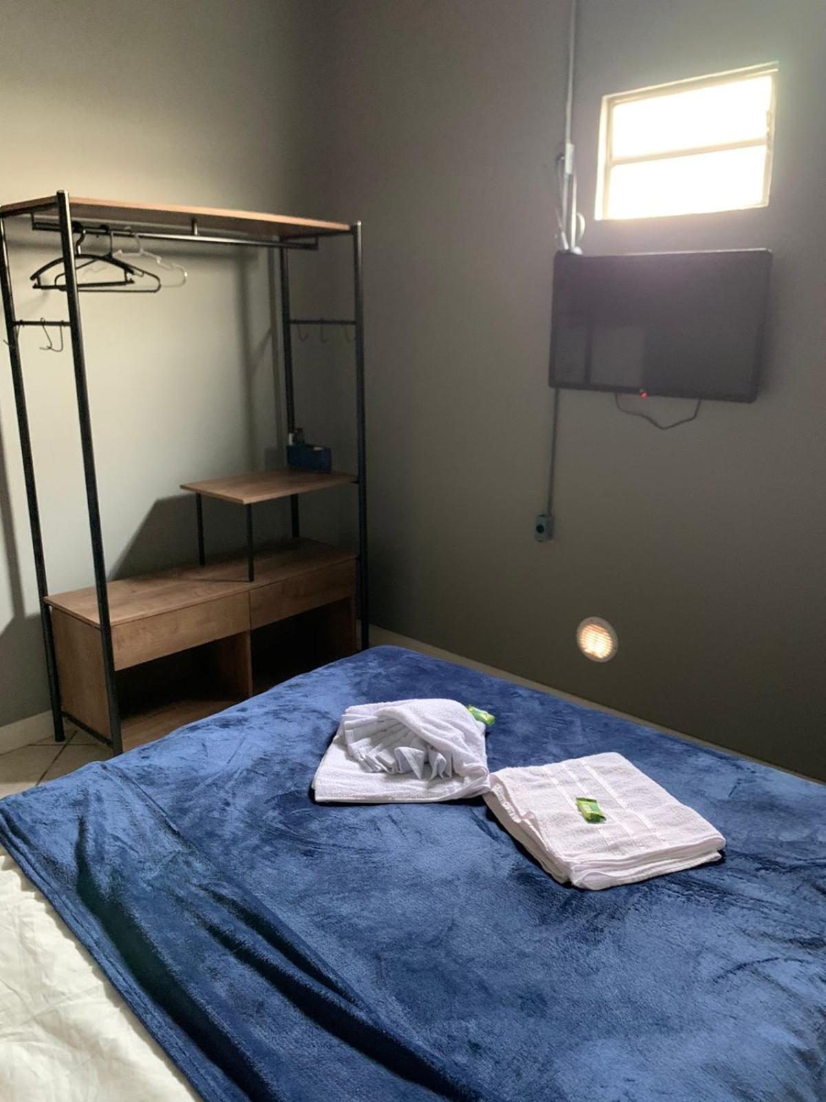 Standard Double Room - Photo 7