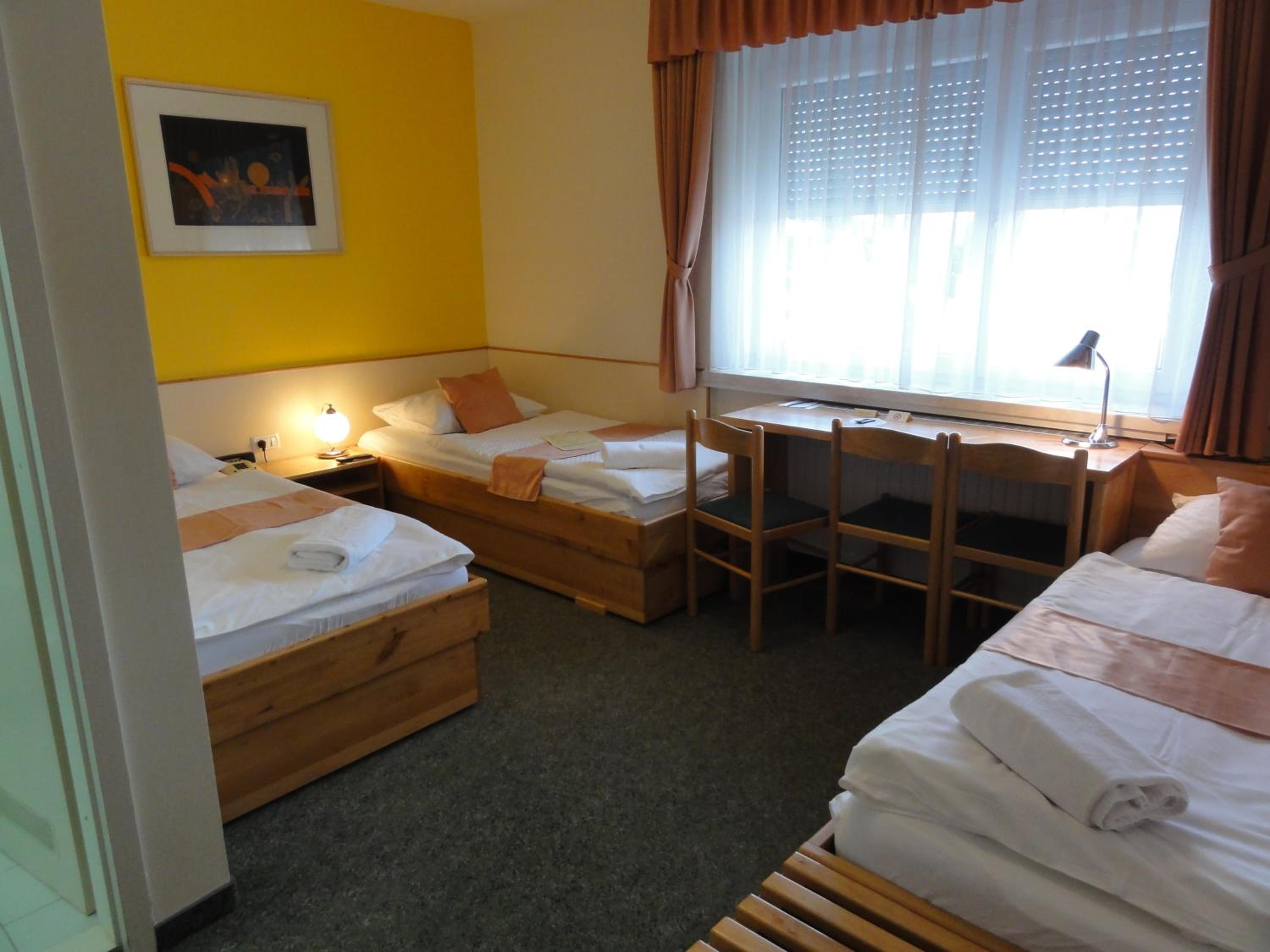Triple Room - Photo 3