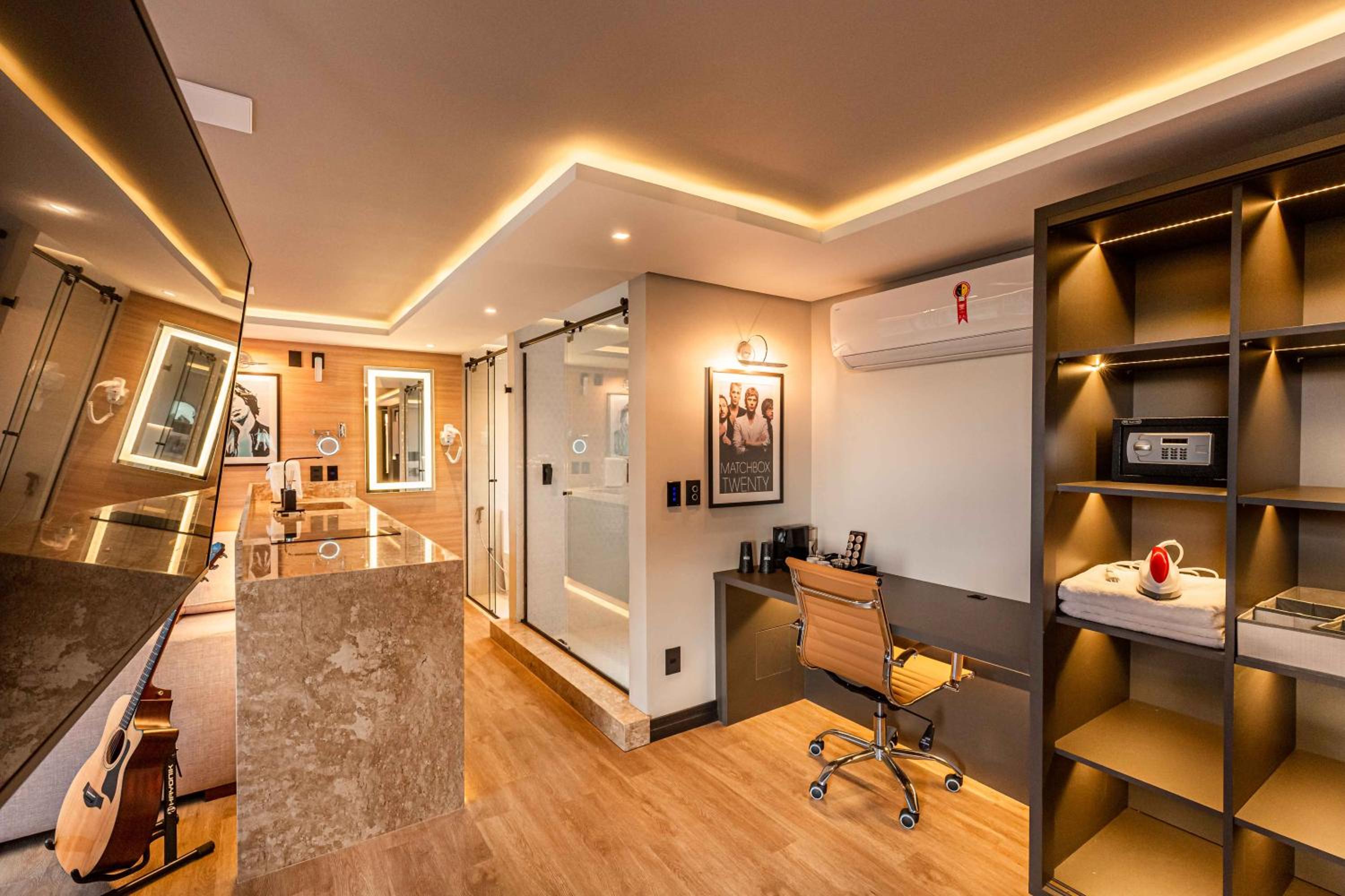 Studio with Spa Bath - Photo 4