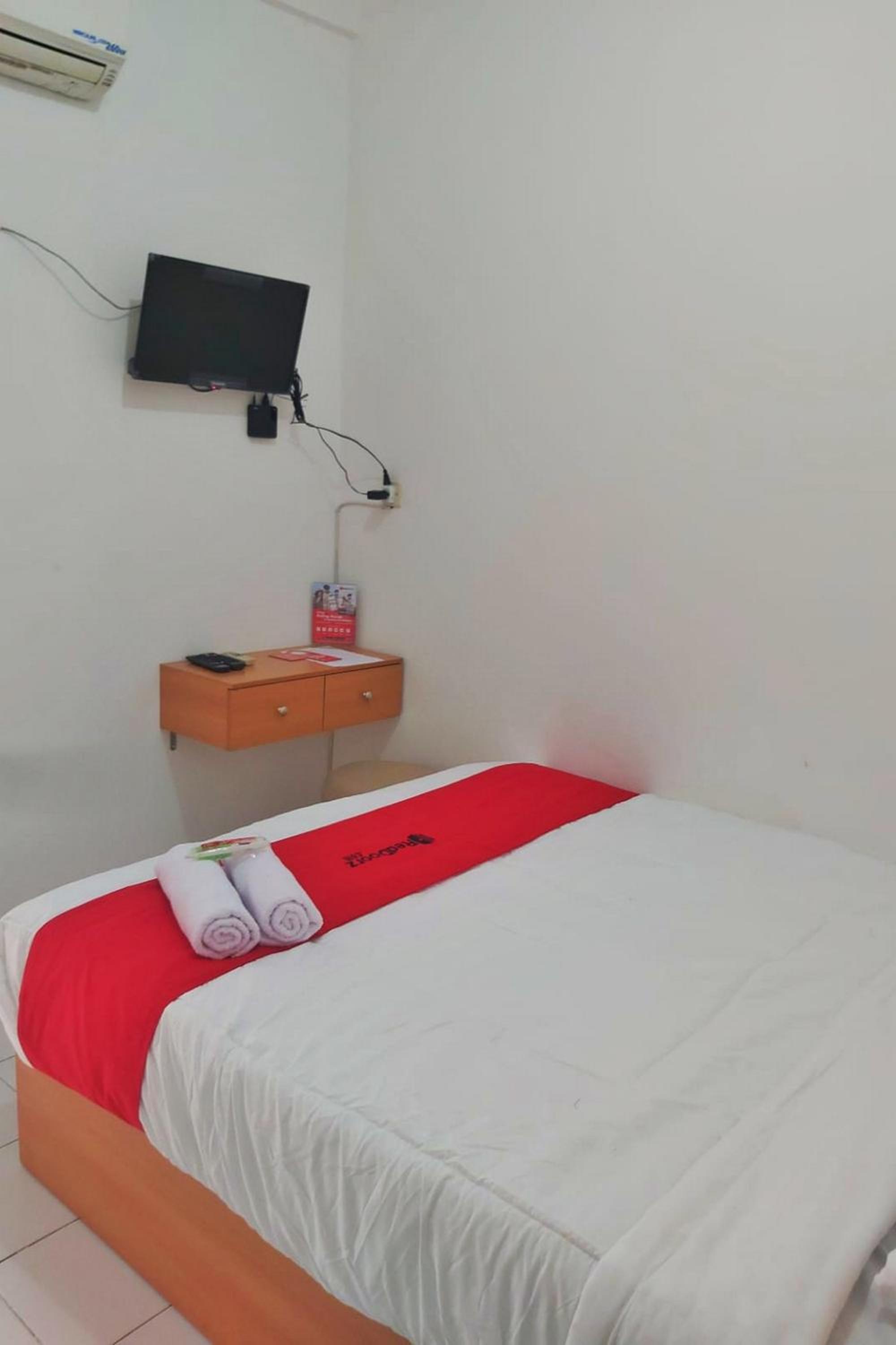 Standard Double Room - Photo 5