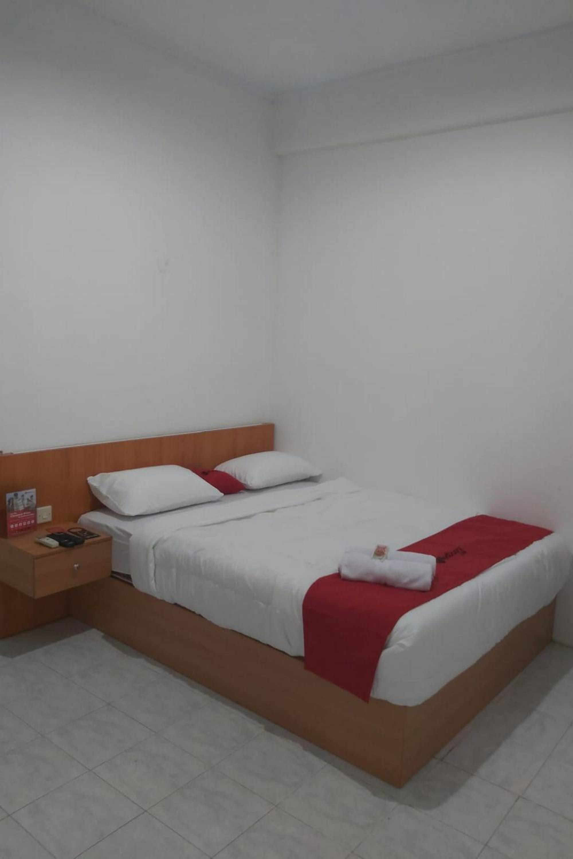 Standard Double Room - Photo 2