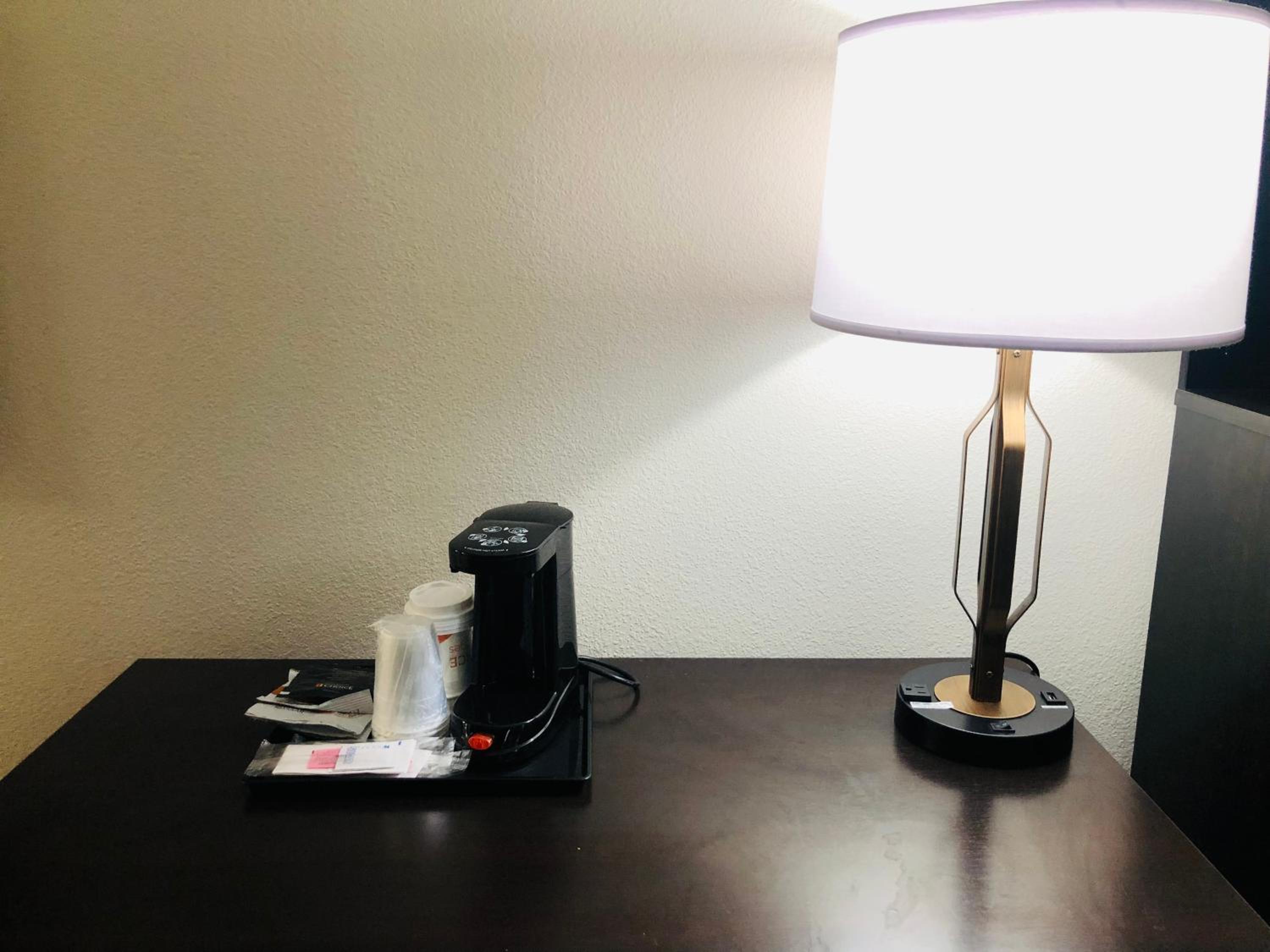 Queen Room - Accessible/Nonsmoking - Photo 5