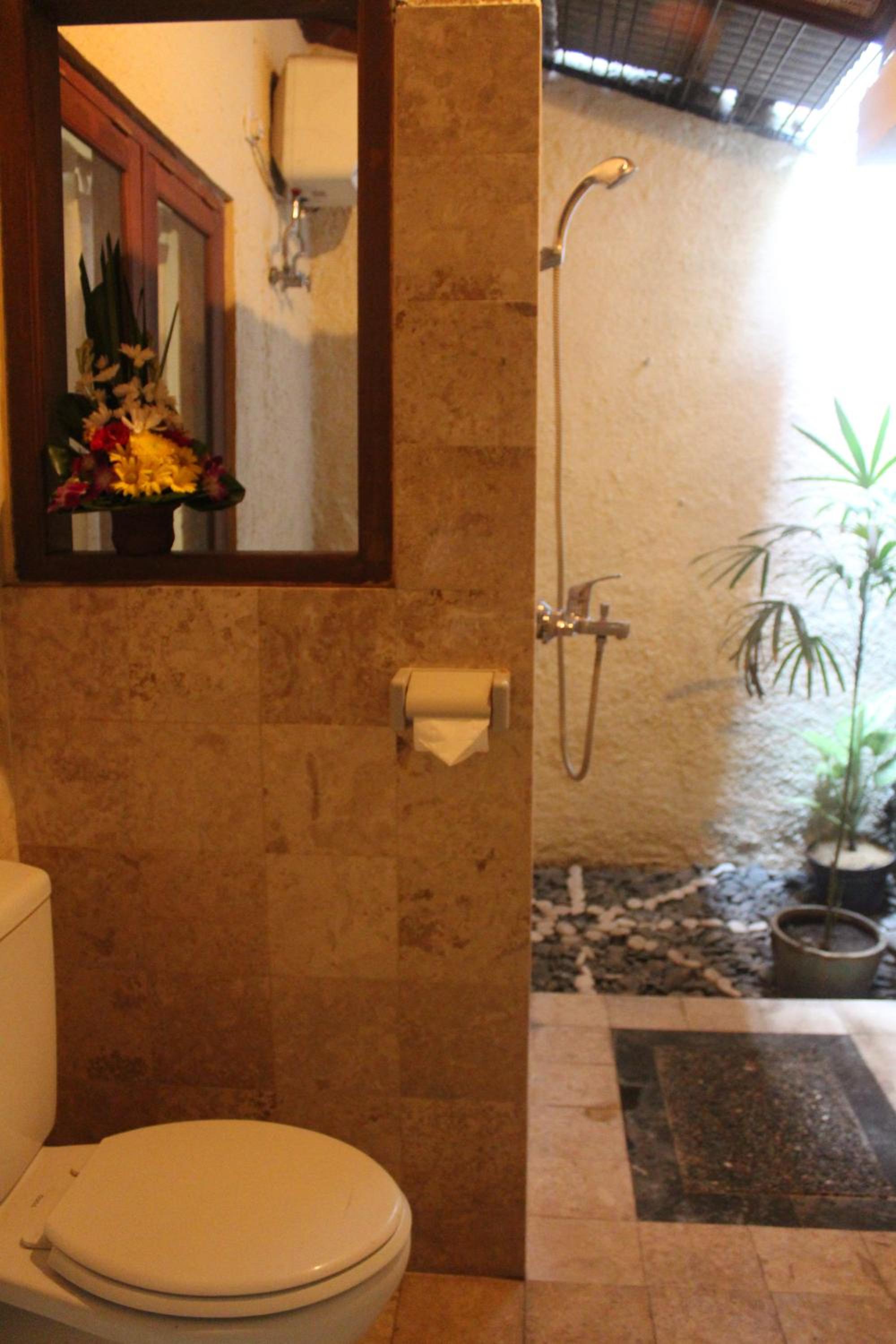 Deluxe Double Room - Photo 9